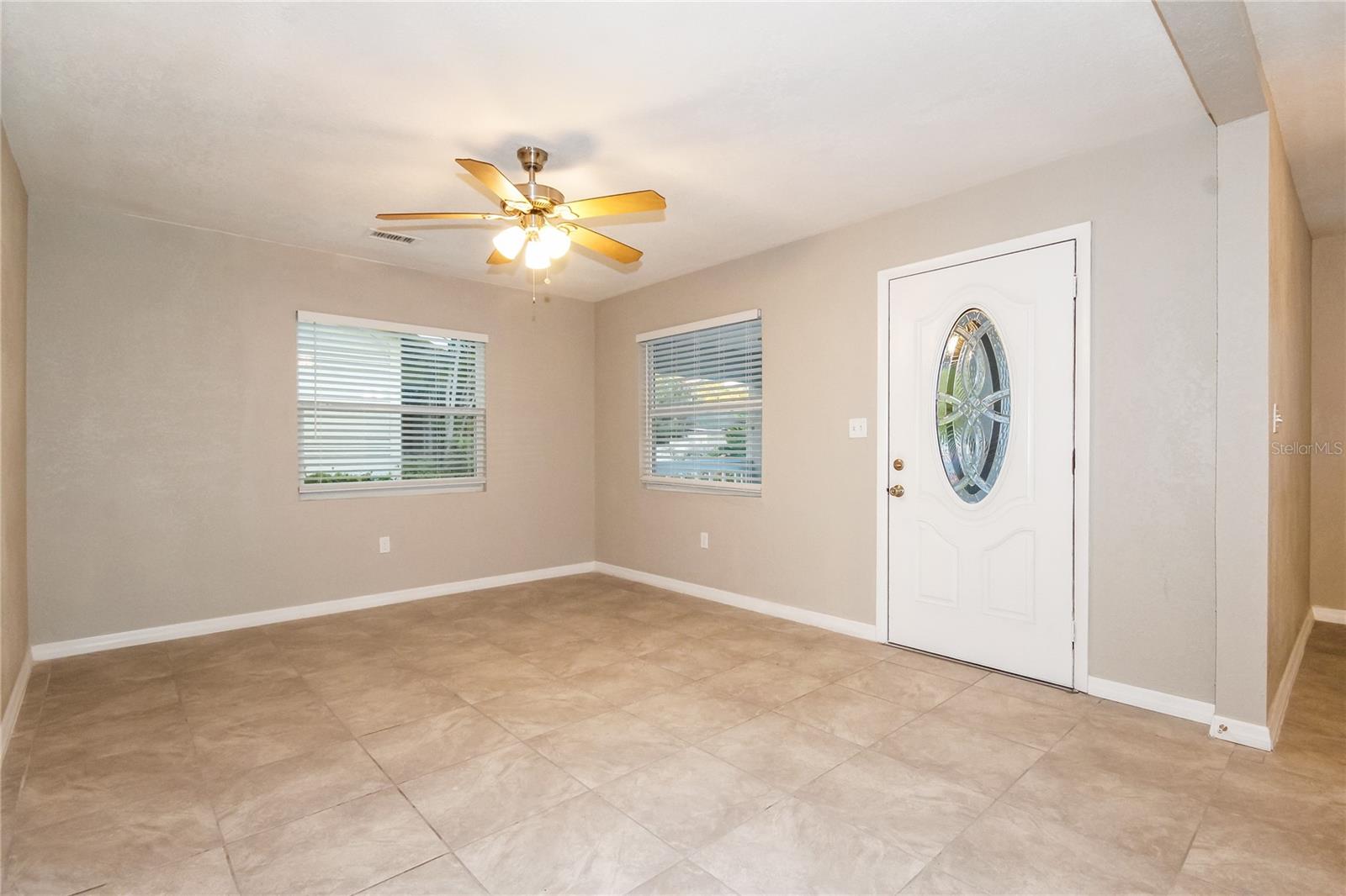 Image 6 of 16 For 525 Braddock Street S