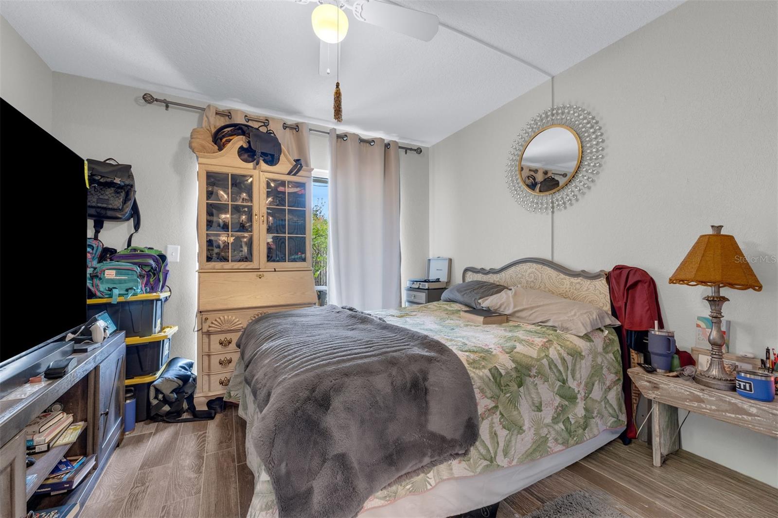 Image 19 of 32 For 1630 Gulfview Drive 423