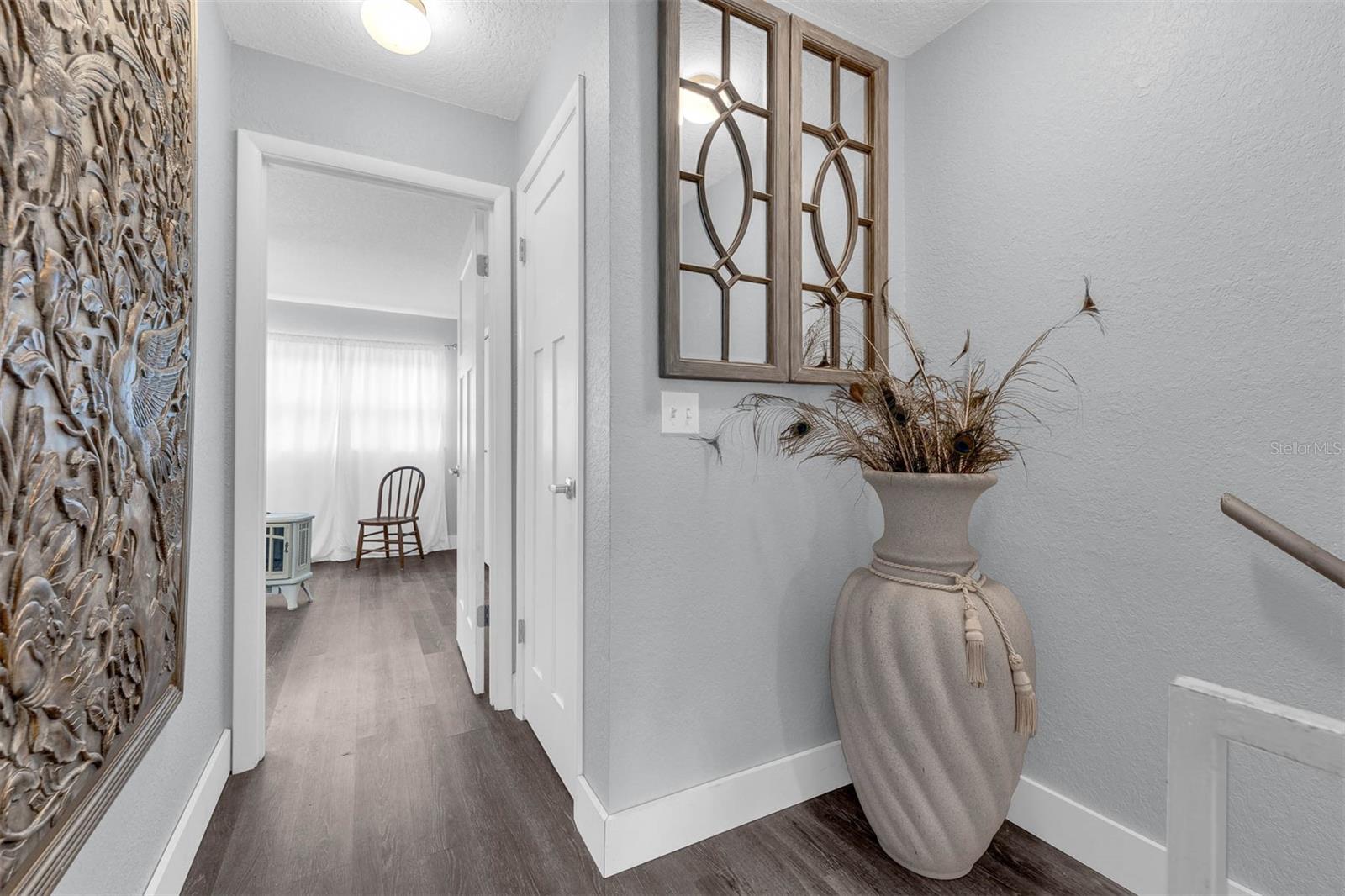 Image 23 of 32 For 1630 Gulfview Drive 423