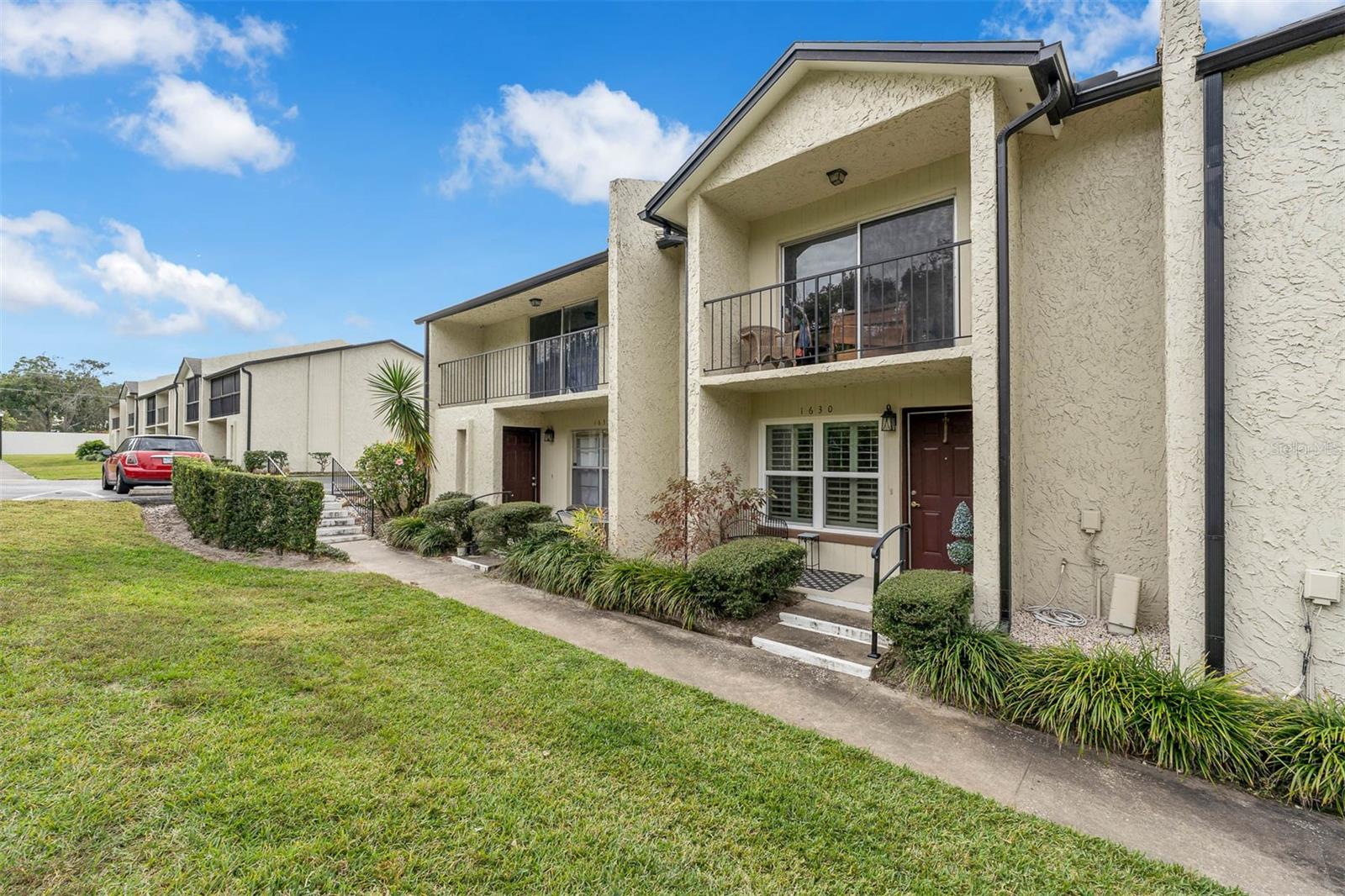 Image 3 of 32 For 1630 Gulfview Drive 423