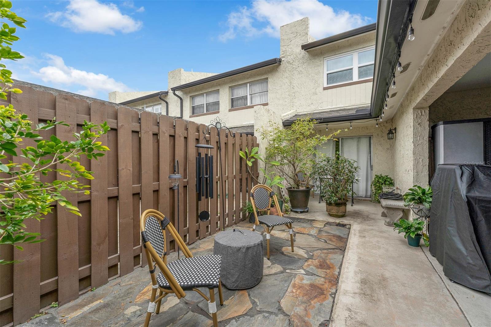 Image 7 of 32 For 1630 Gulfview Drive 423