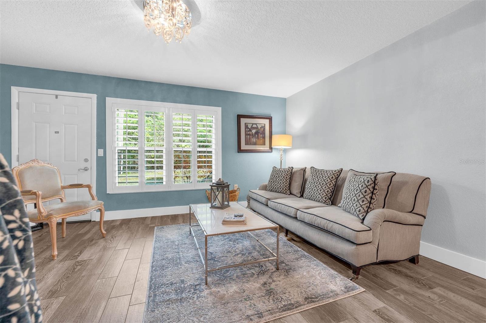 Image 9 of 32 For 1630 Gulfview Drive 423