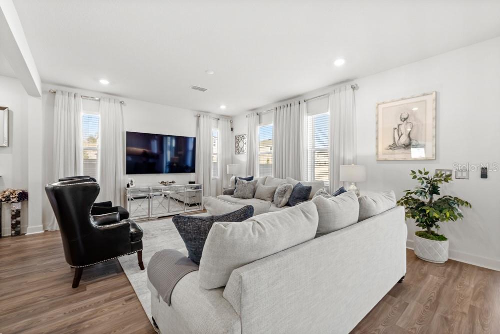 Image 10 of 47 For 9143 Hooten Way