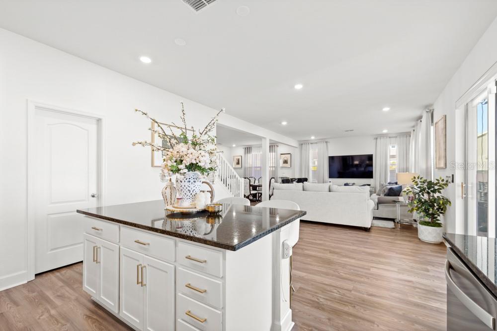 Image 17 of 47 For 9143 Hooten Way