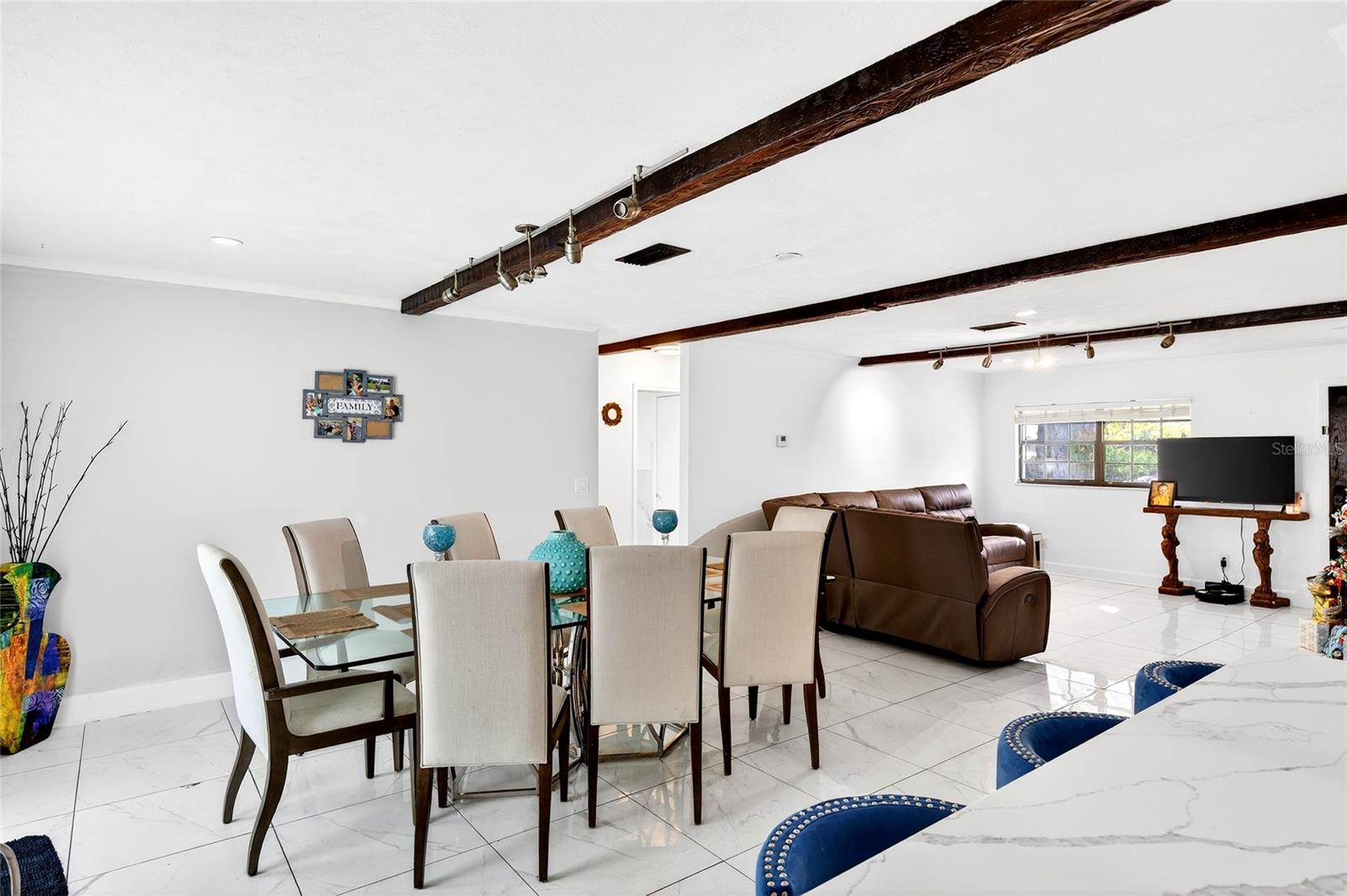 Image 17 of 46 For 3003 Fort King Street