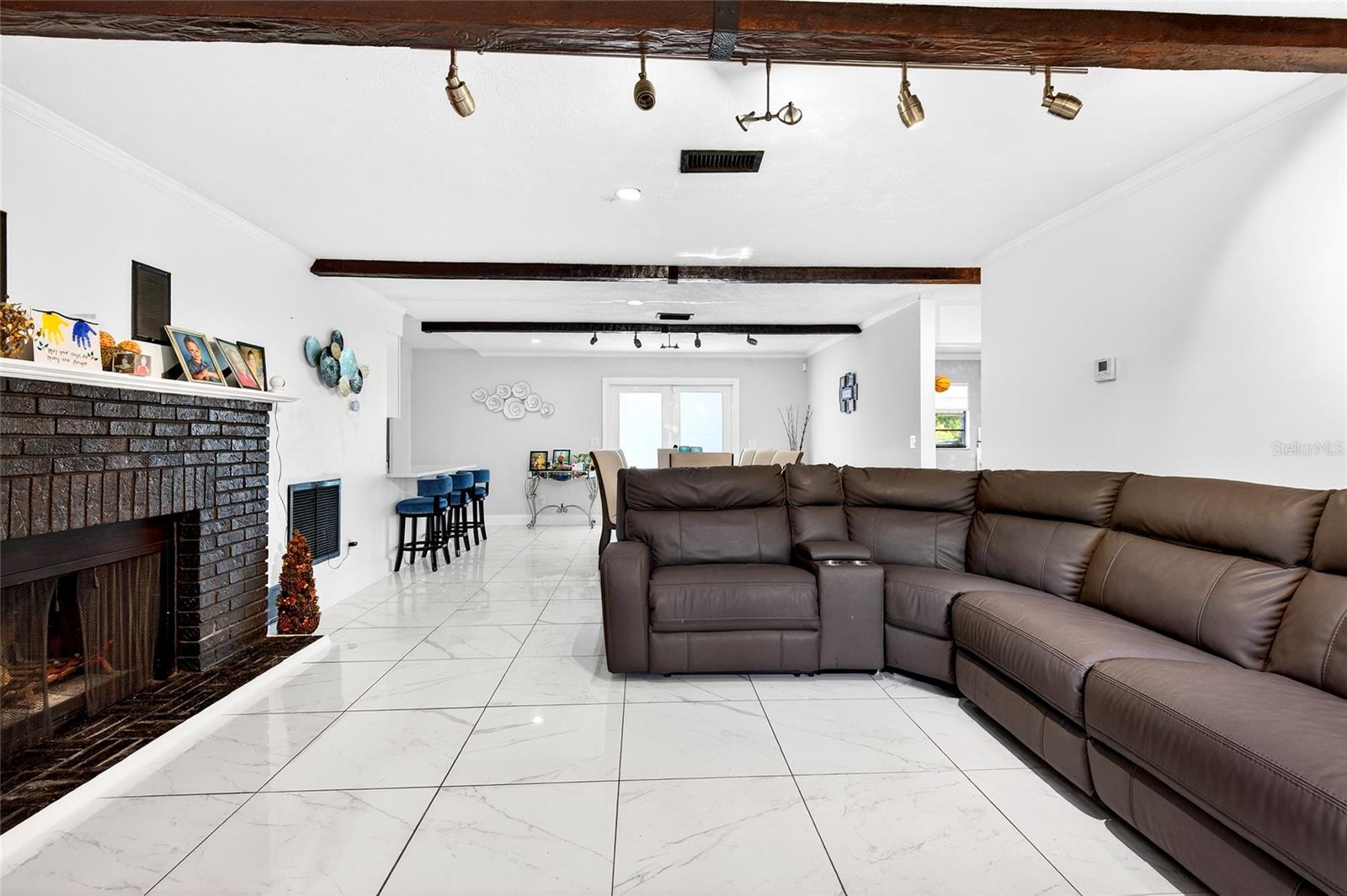 Image 6 of 46 For 3003 Fort King Street