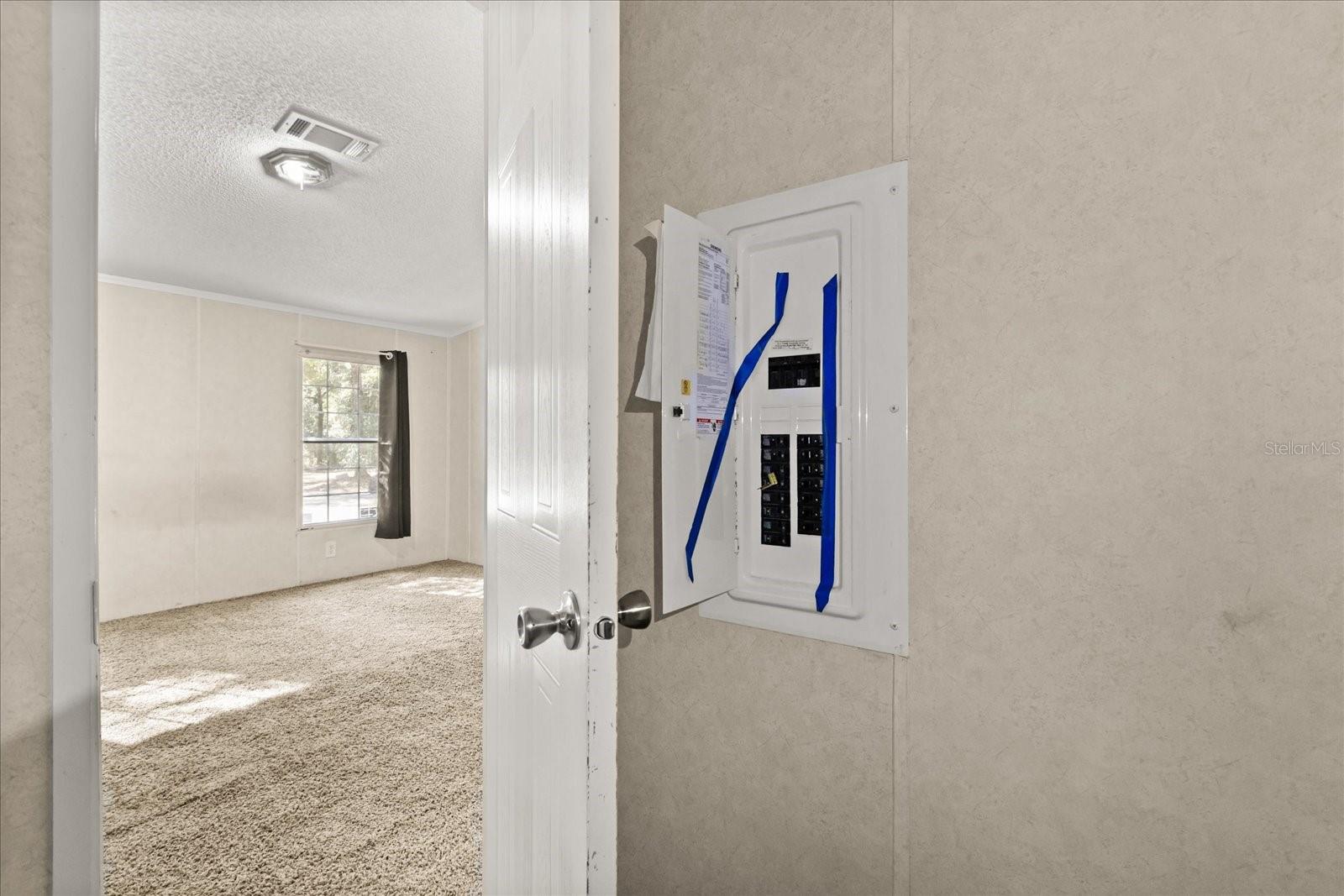 Image 21 of 32 For 10385 152nd Place