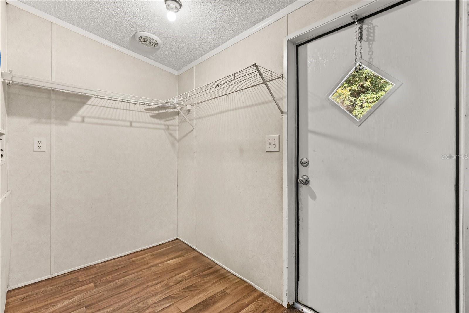 Image 22 of 32 For 10385 152nd Place