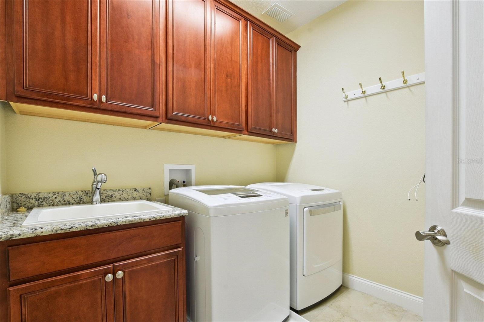 Image 13 of 26 For 18229 Bellezza Drive