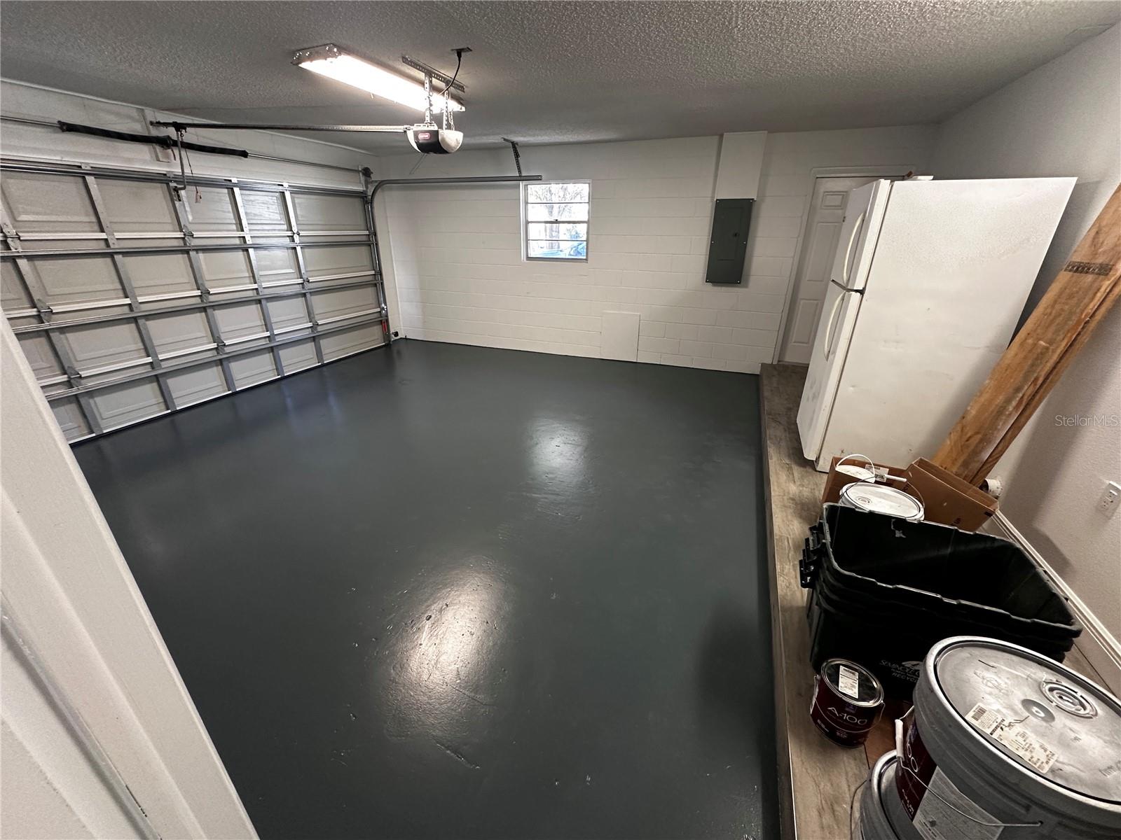 Image 17 of 21 For 2847 Bermuda Avenue