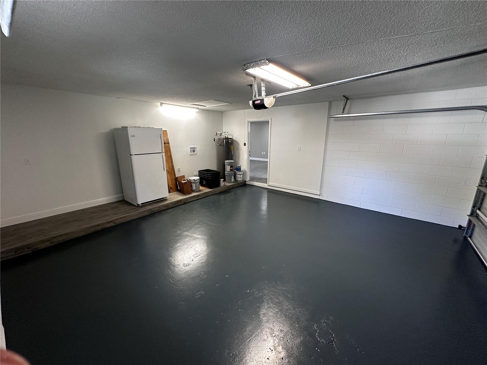 Image 18 of 21 For 2847 Bermuda Avenue