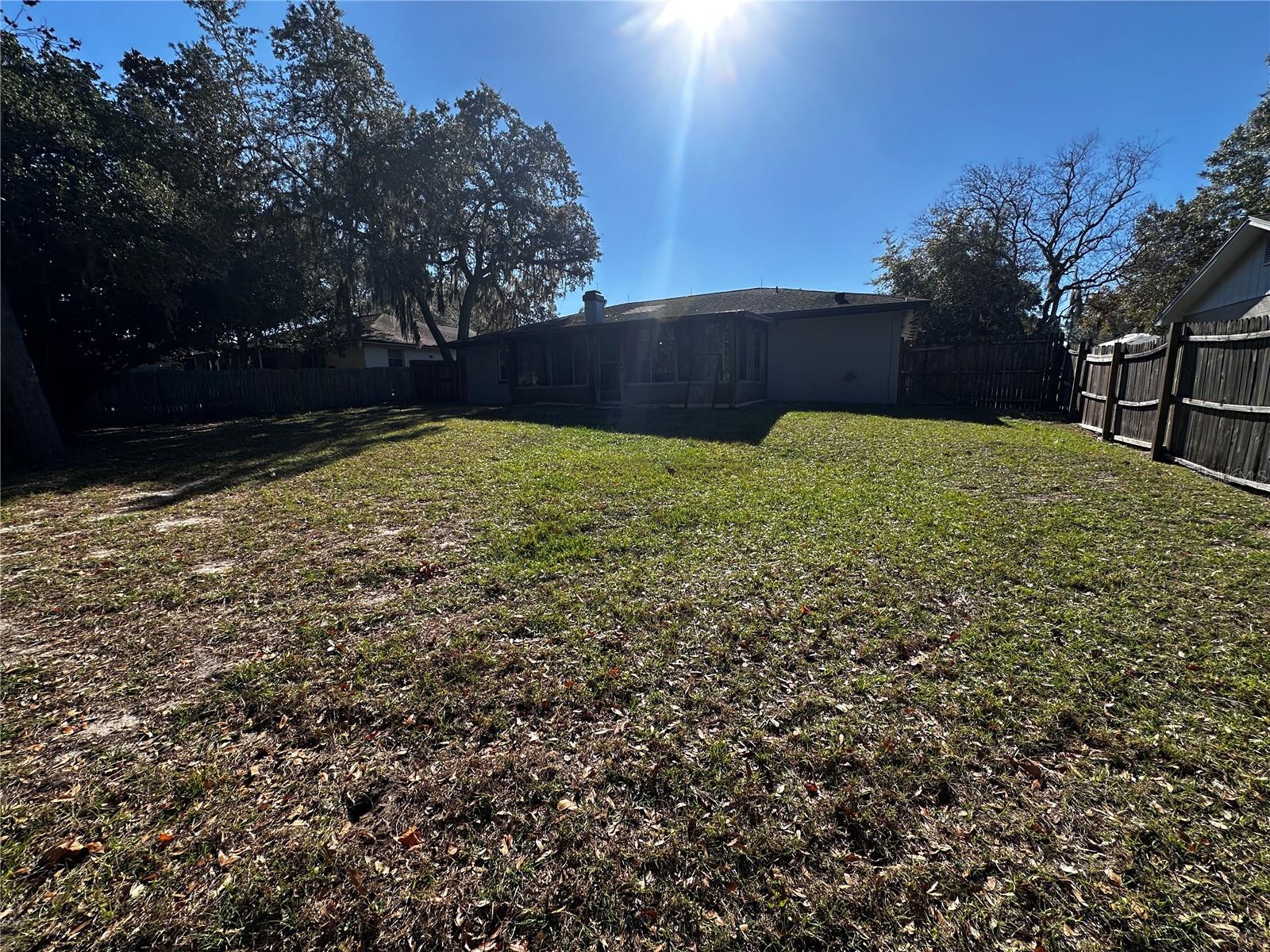 Image 20 of 21 For 2847 Bermuda Avenue