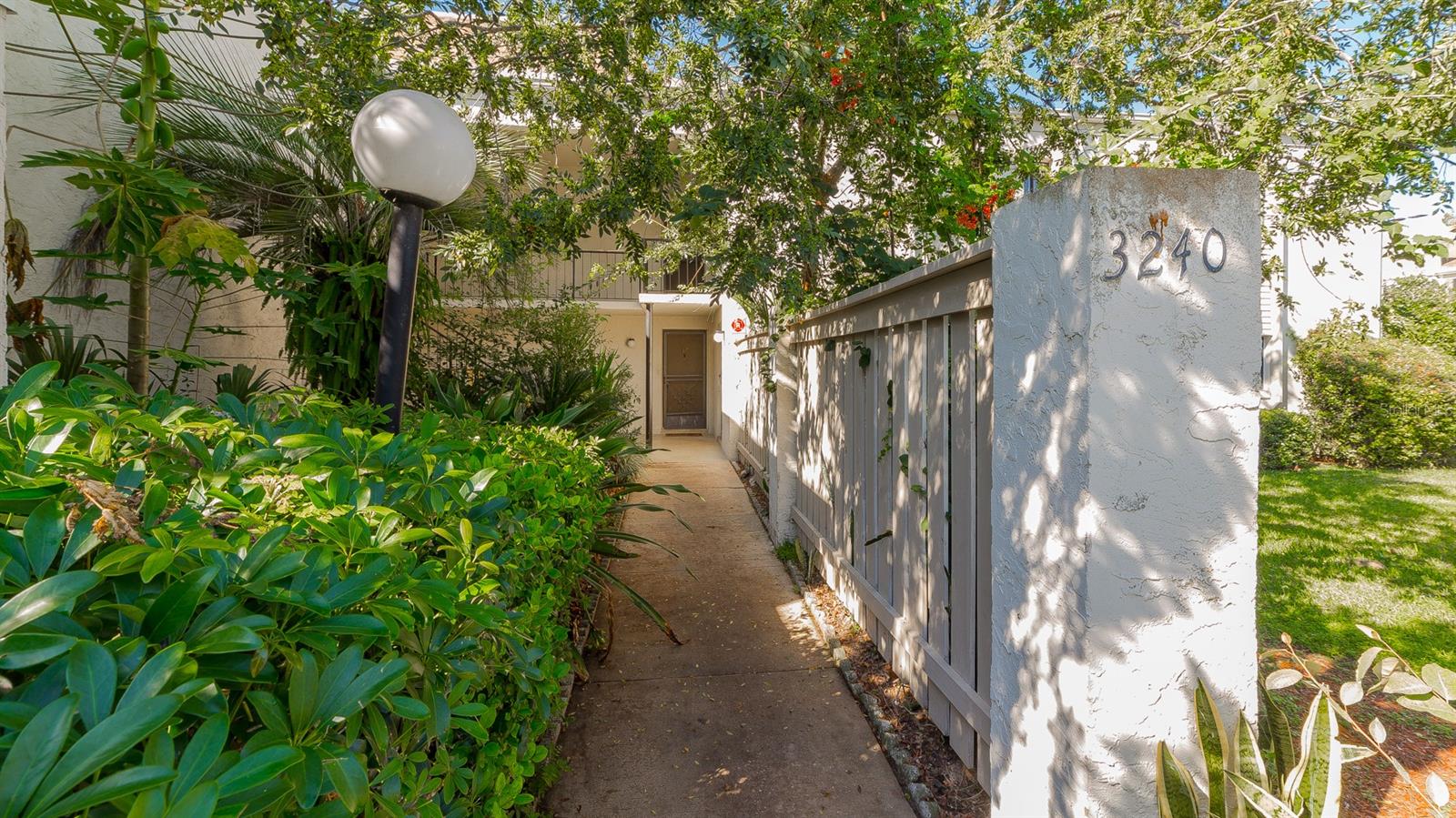 Image 2 of 23 For 3240 Semoran Boulevard 12