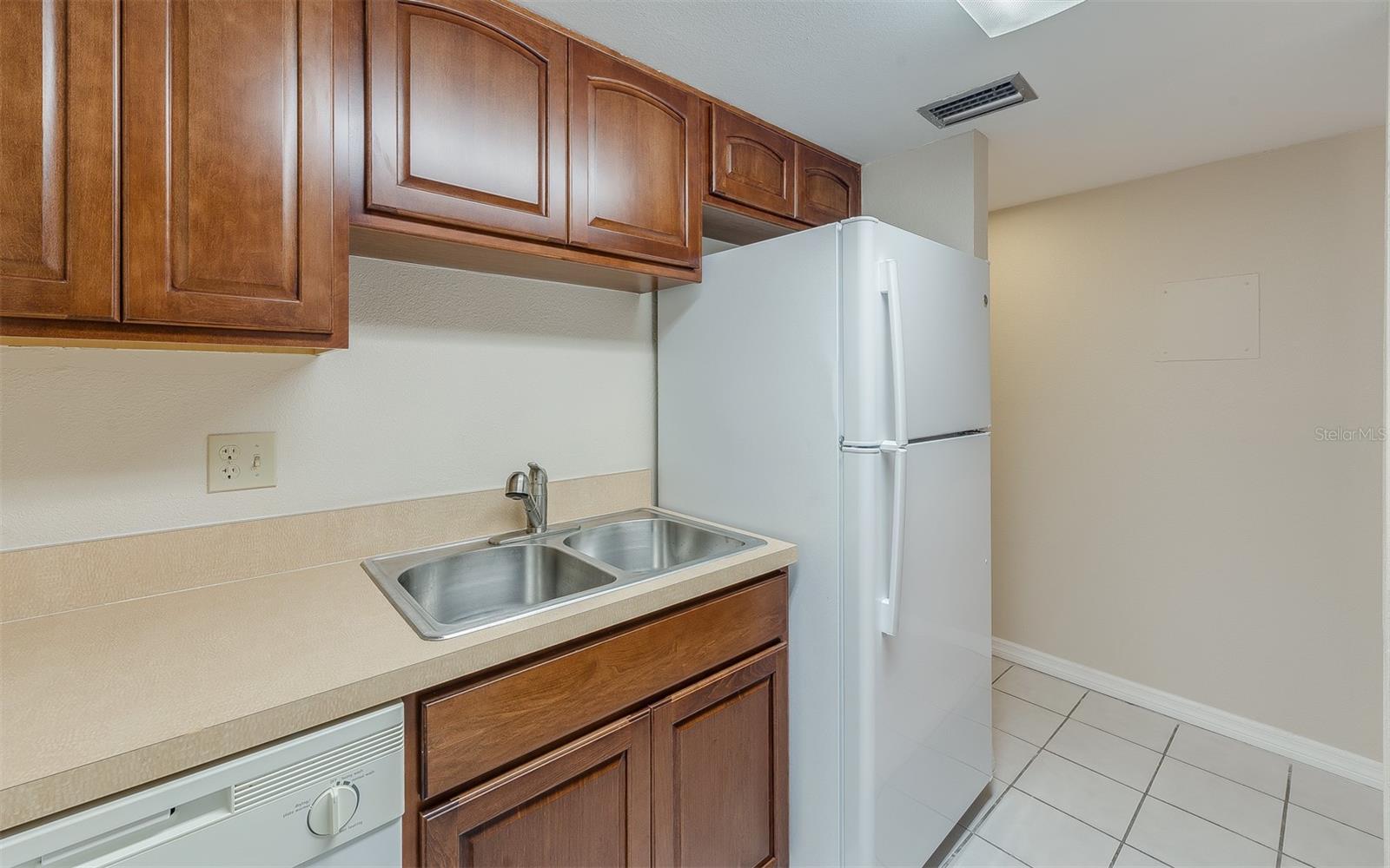 Image 8 of 23 For 3240 Semoran Boulevard 12