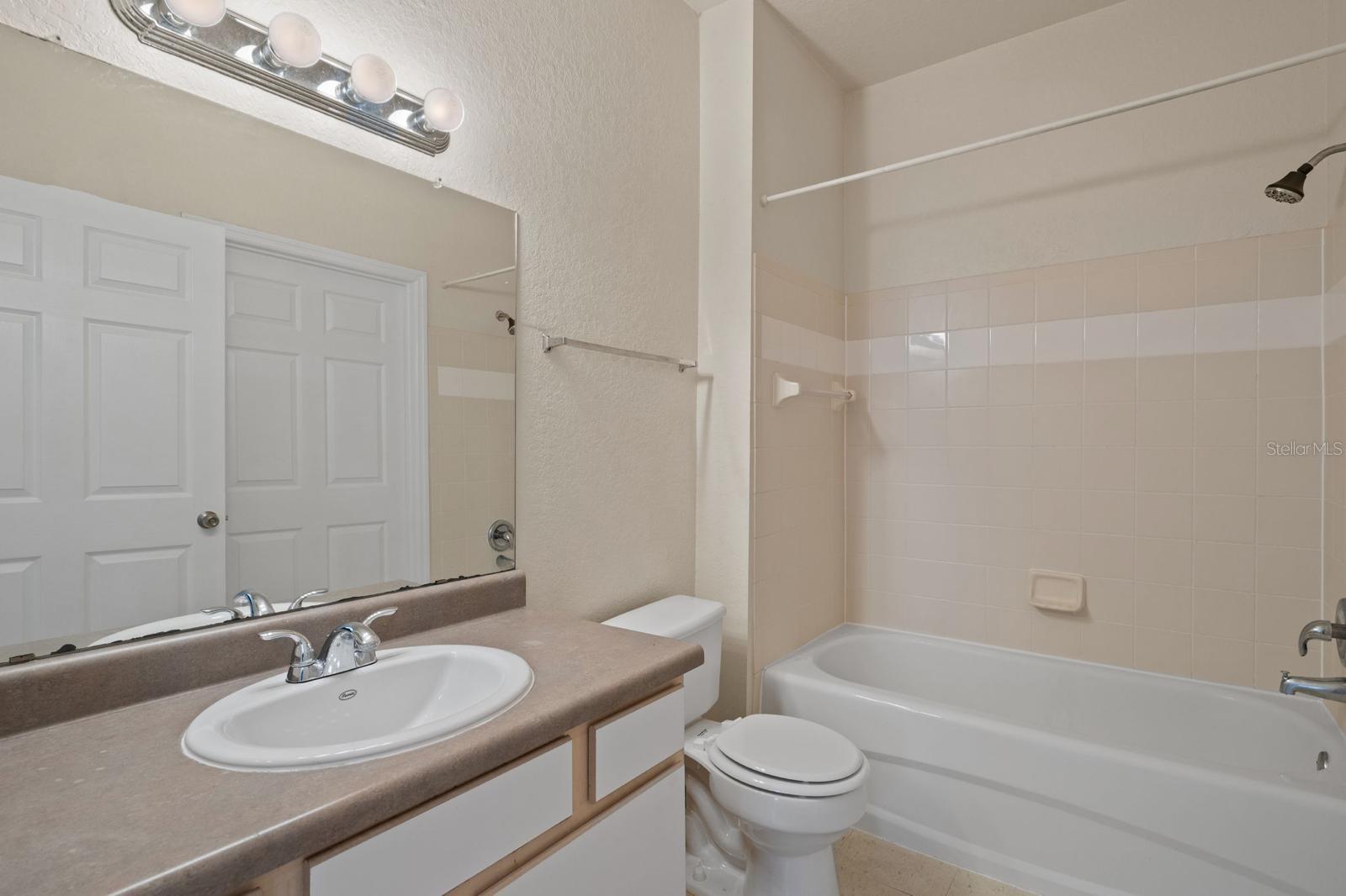 Image 25 of 28 For 5979 Westgate Drive 1021