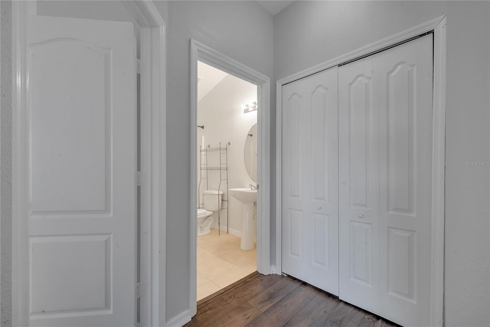 Image 17 of 32 For 1329 Broken Oak Drive 51a