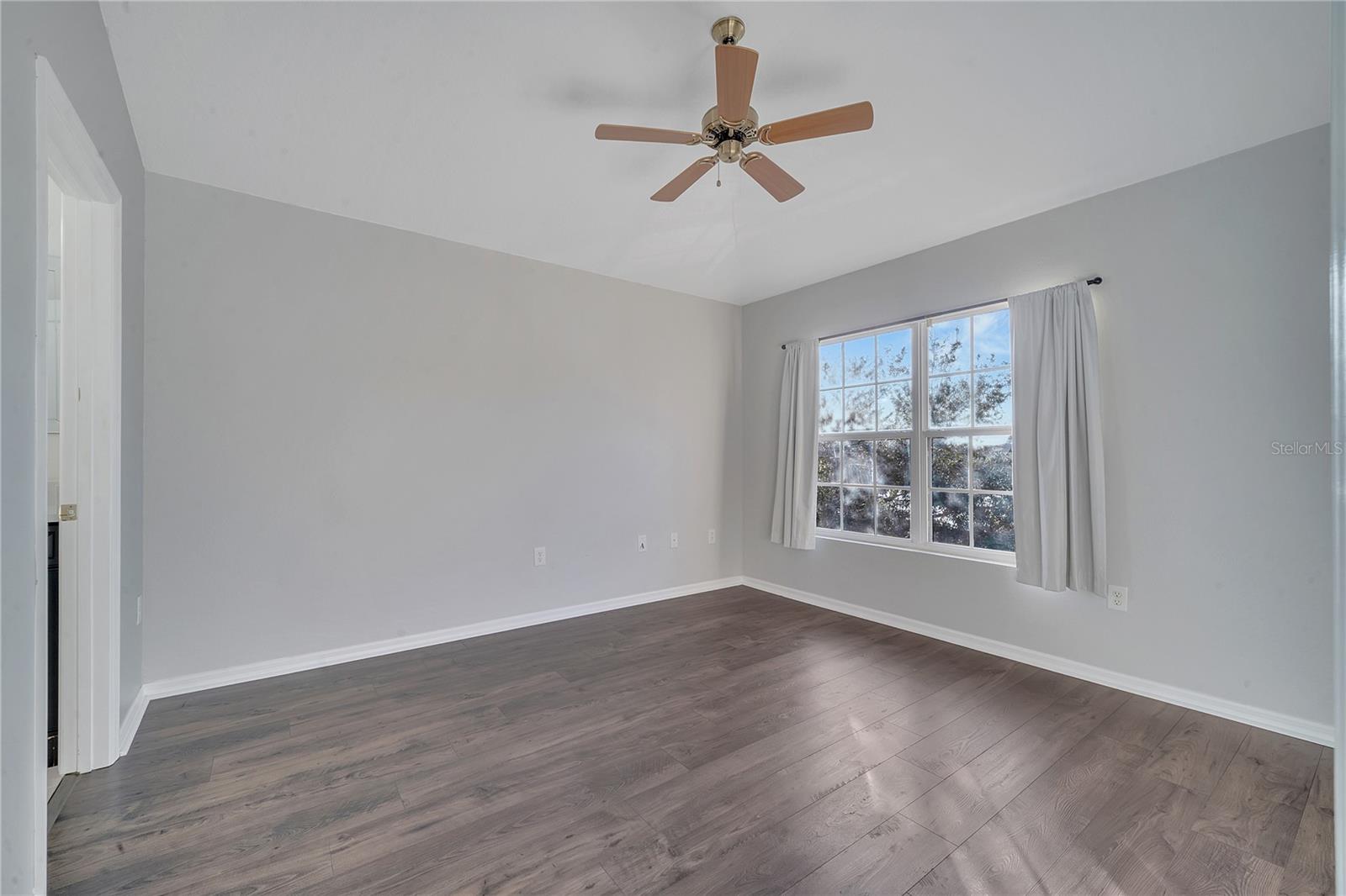 Image 19 of 32 For 1329 Broken Oak Drive 51a