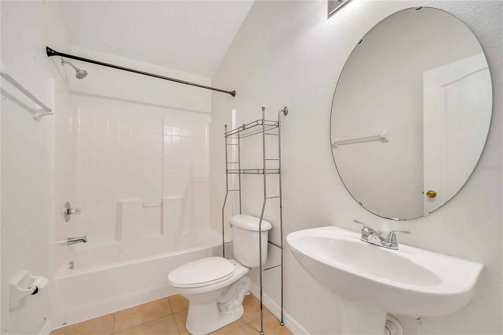 Image 23 of 32 For 1329 Broken Oak Drive 51a