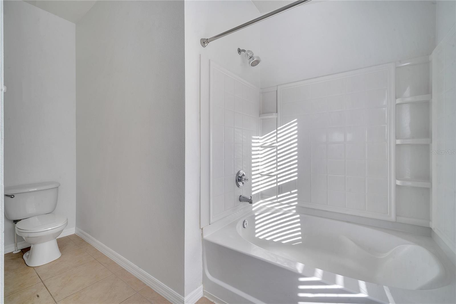 Image 27 of 32 For 1329 Broken Oak Drive 51a