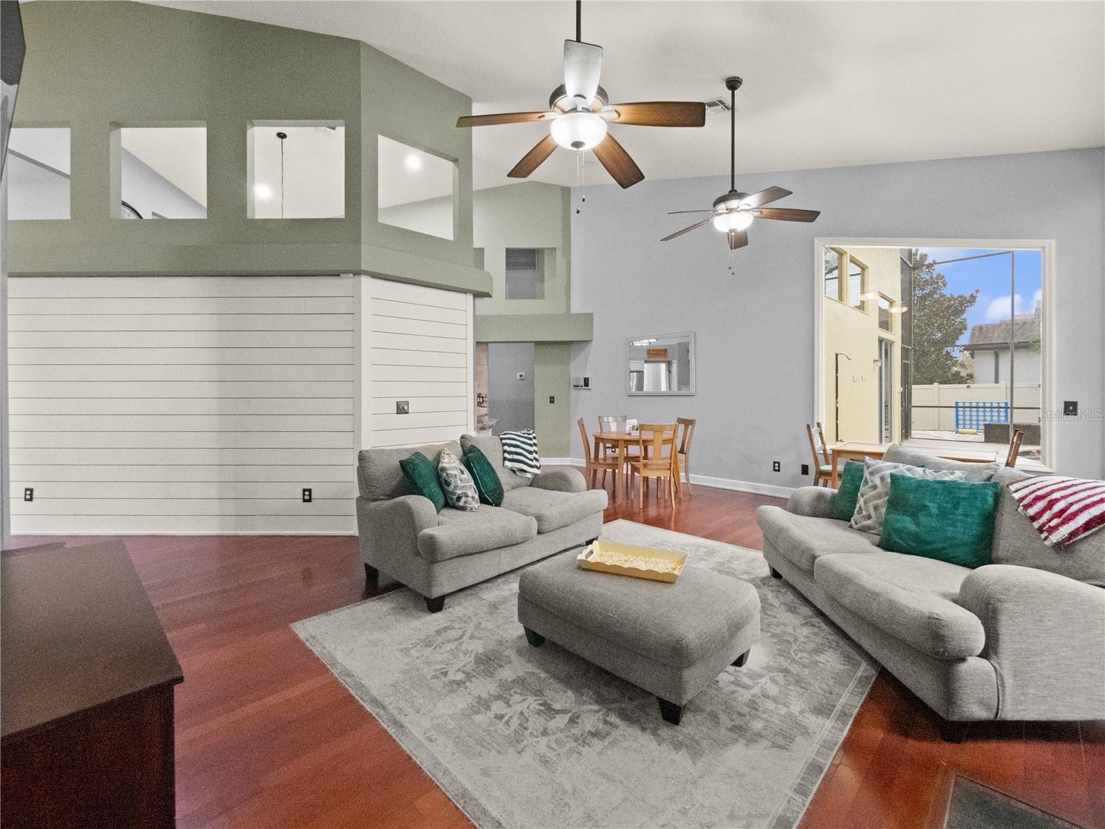 Image 10 of 37 For 1096 New Castle Lane