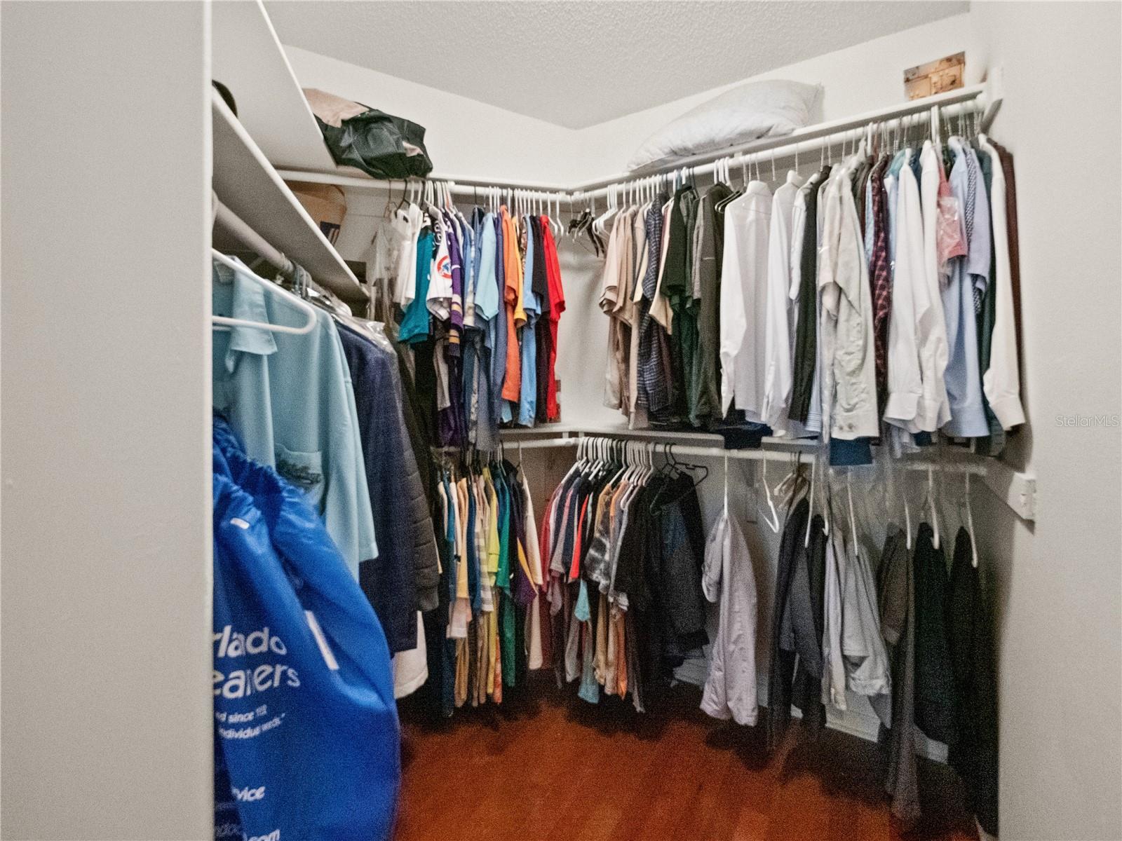 Image 21 of 37 For 1096 New Castle Lane