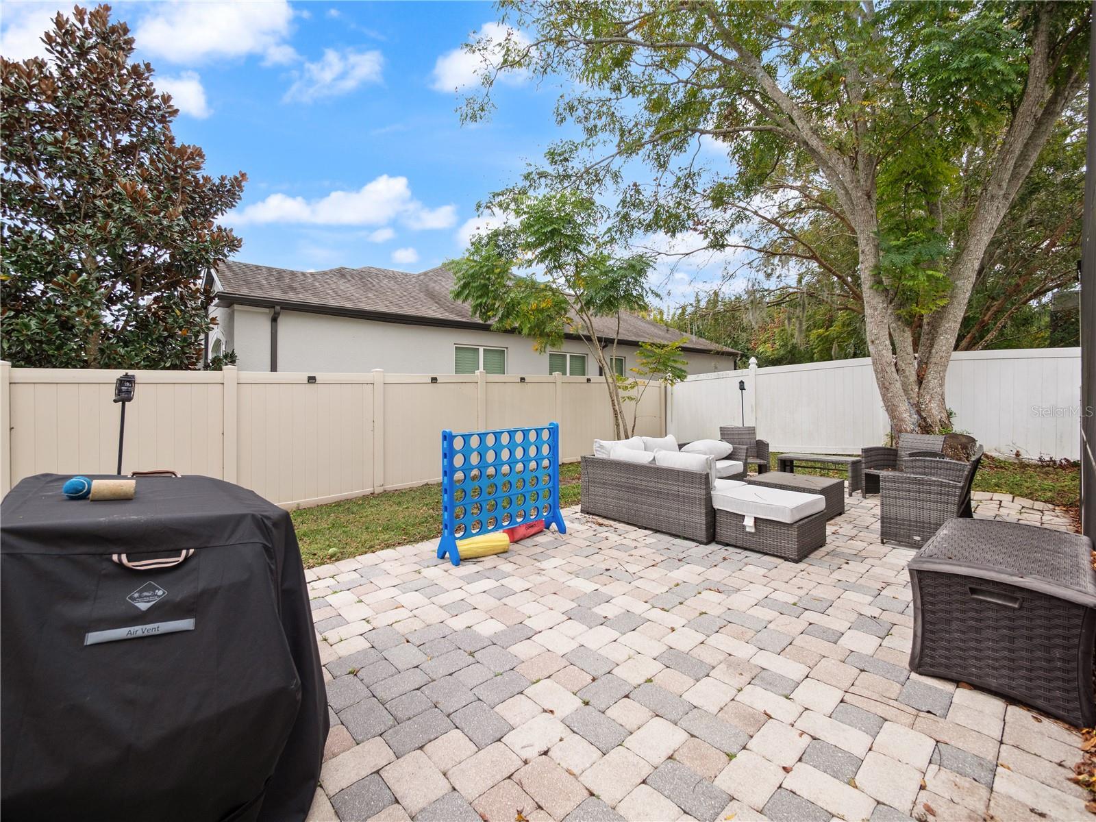 Image 28 of 37 For 1096 New Castle Lane