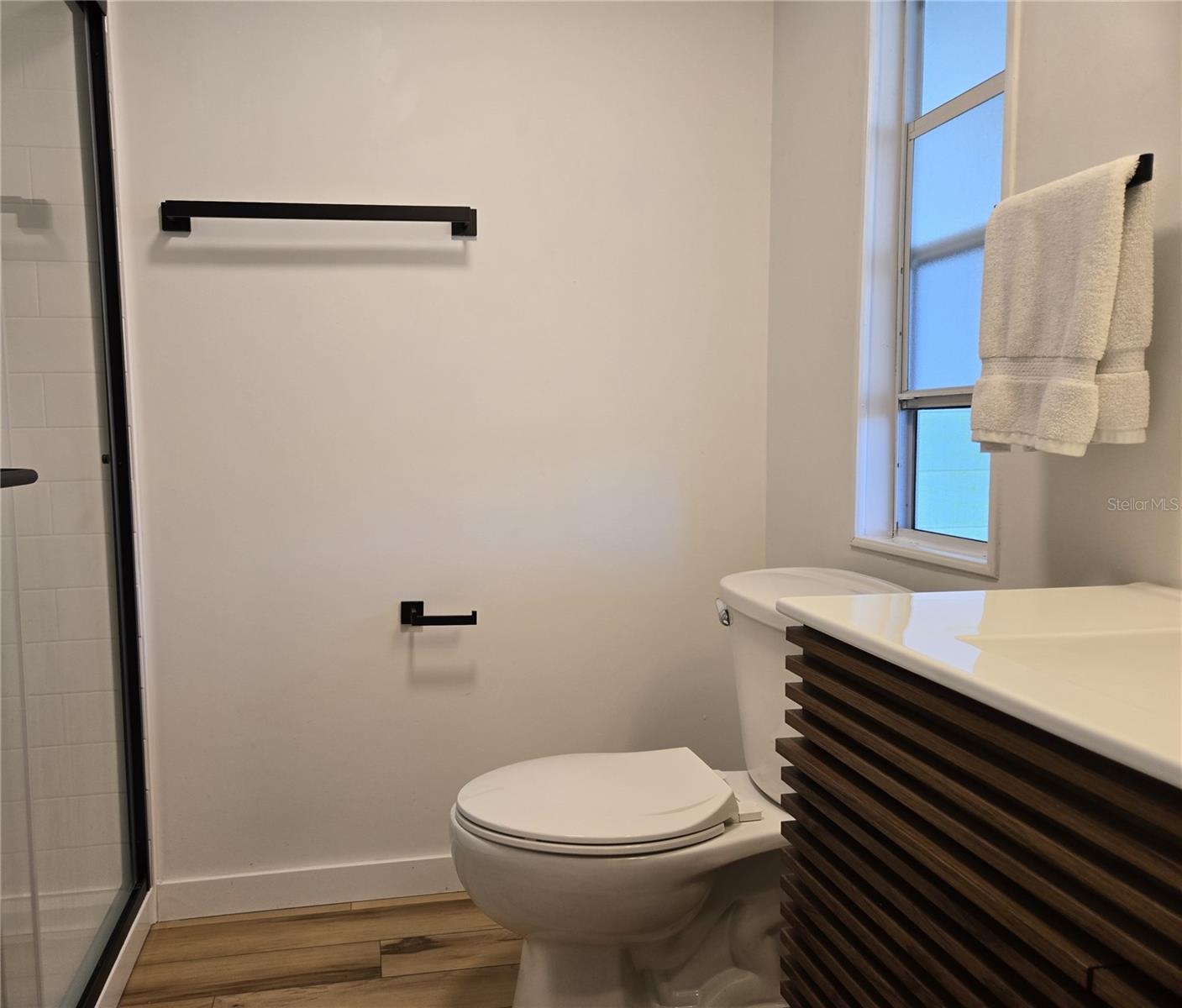 Image 25 of 40 For 4146 Greenbluff Road 817