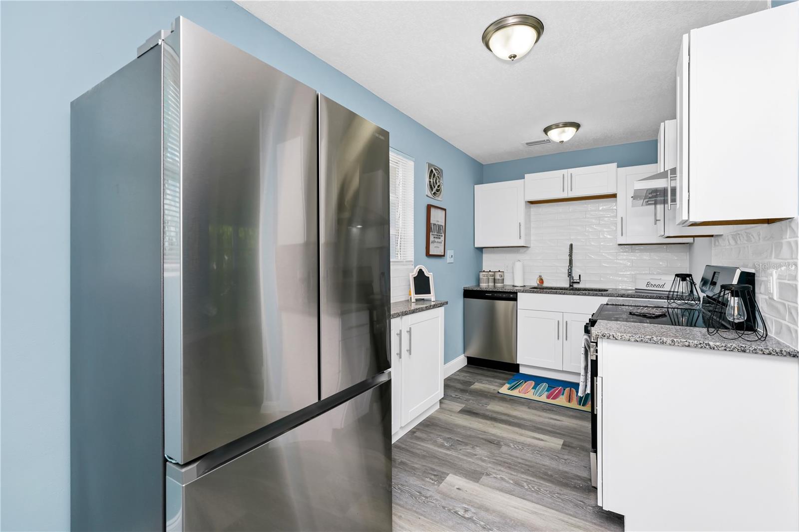 Image 4 of 30 For 511 Alder Avenue