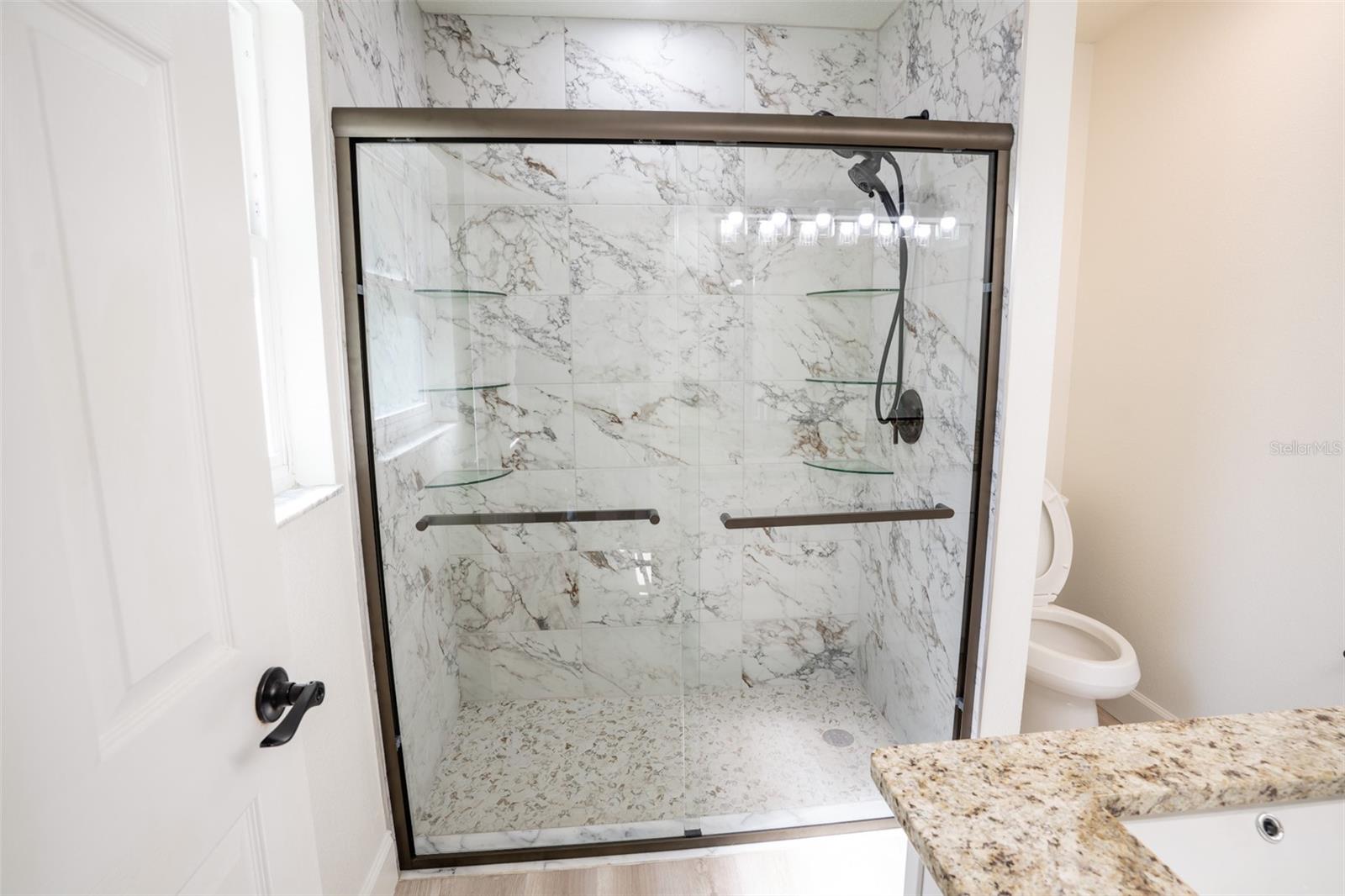 Image 21 of 46 For 12989 Highway 225