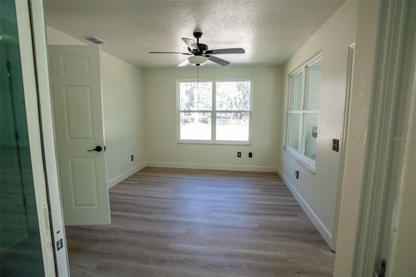 Image 27 of 46 For 12989 Highway 225