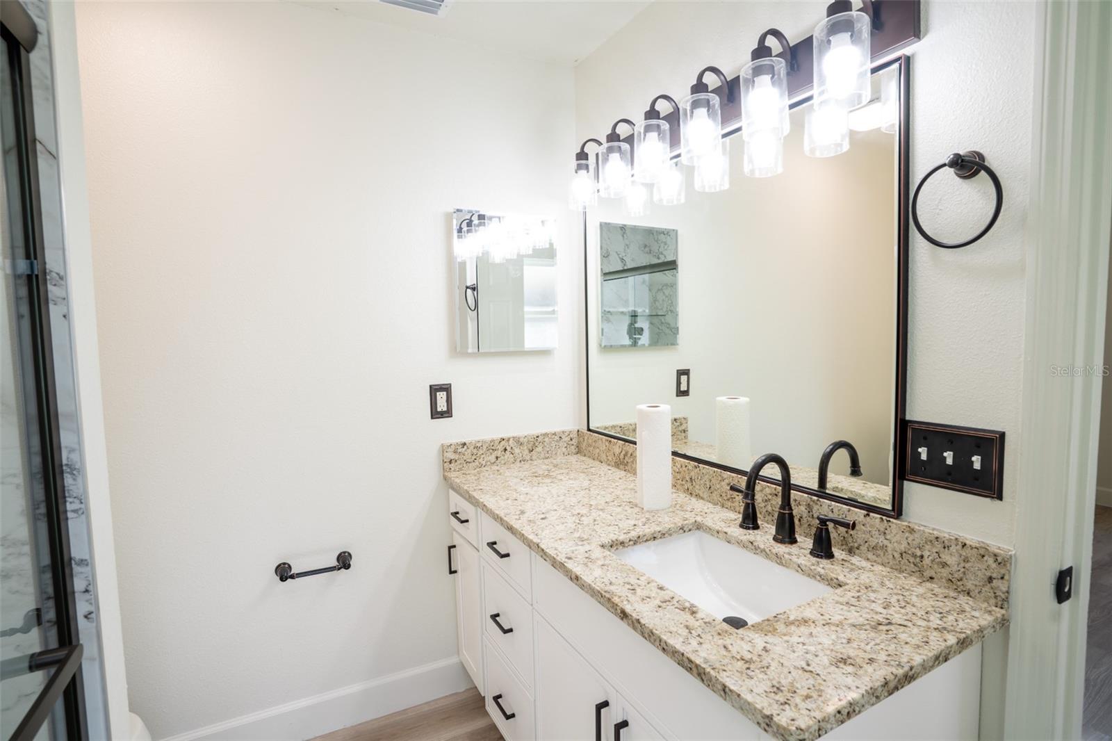 Image 36 of 46 For 12989 Highway 225