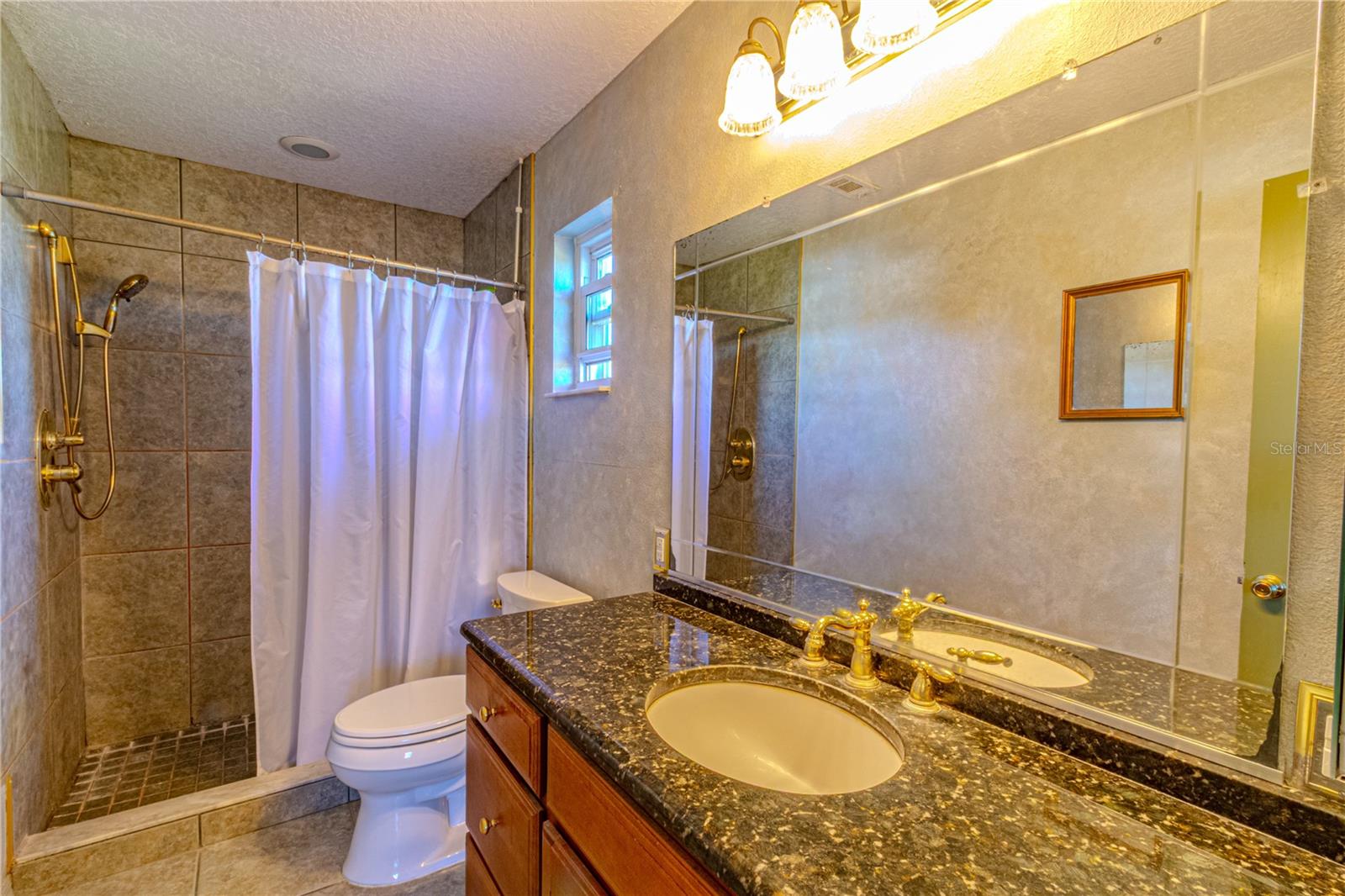 Image 26 of 38 For 4899 Sparrow Drive