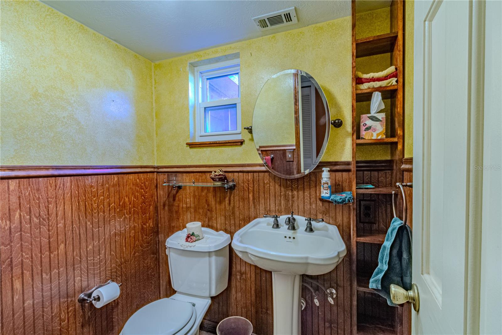 Image 33 of 38 For 4899 Sparrow Drive