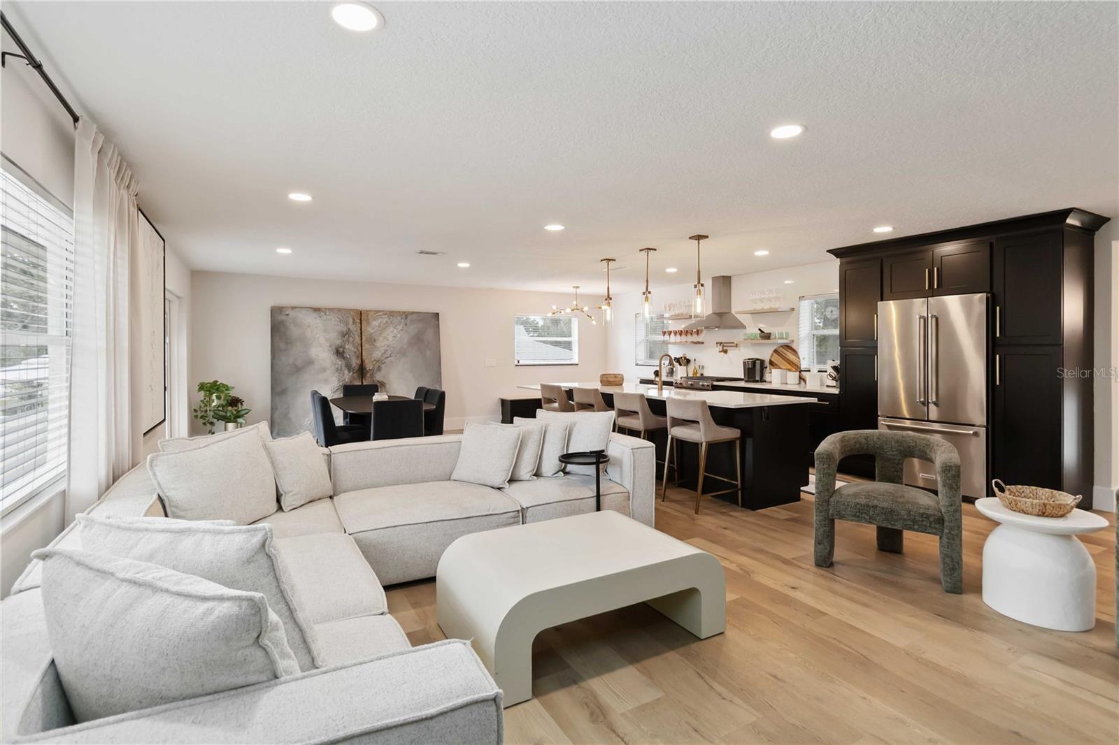 Image 12 of 53 For 8124 Laurel Tree Drive