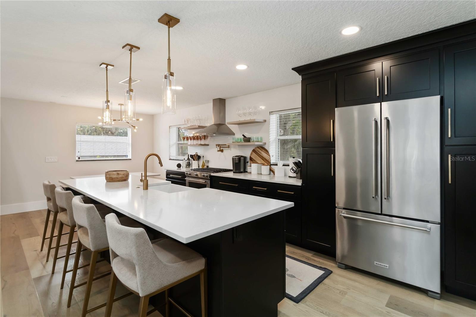 Image 16 of 53 For 8124 Laurel Tree Drive