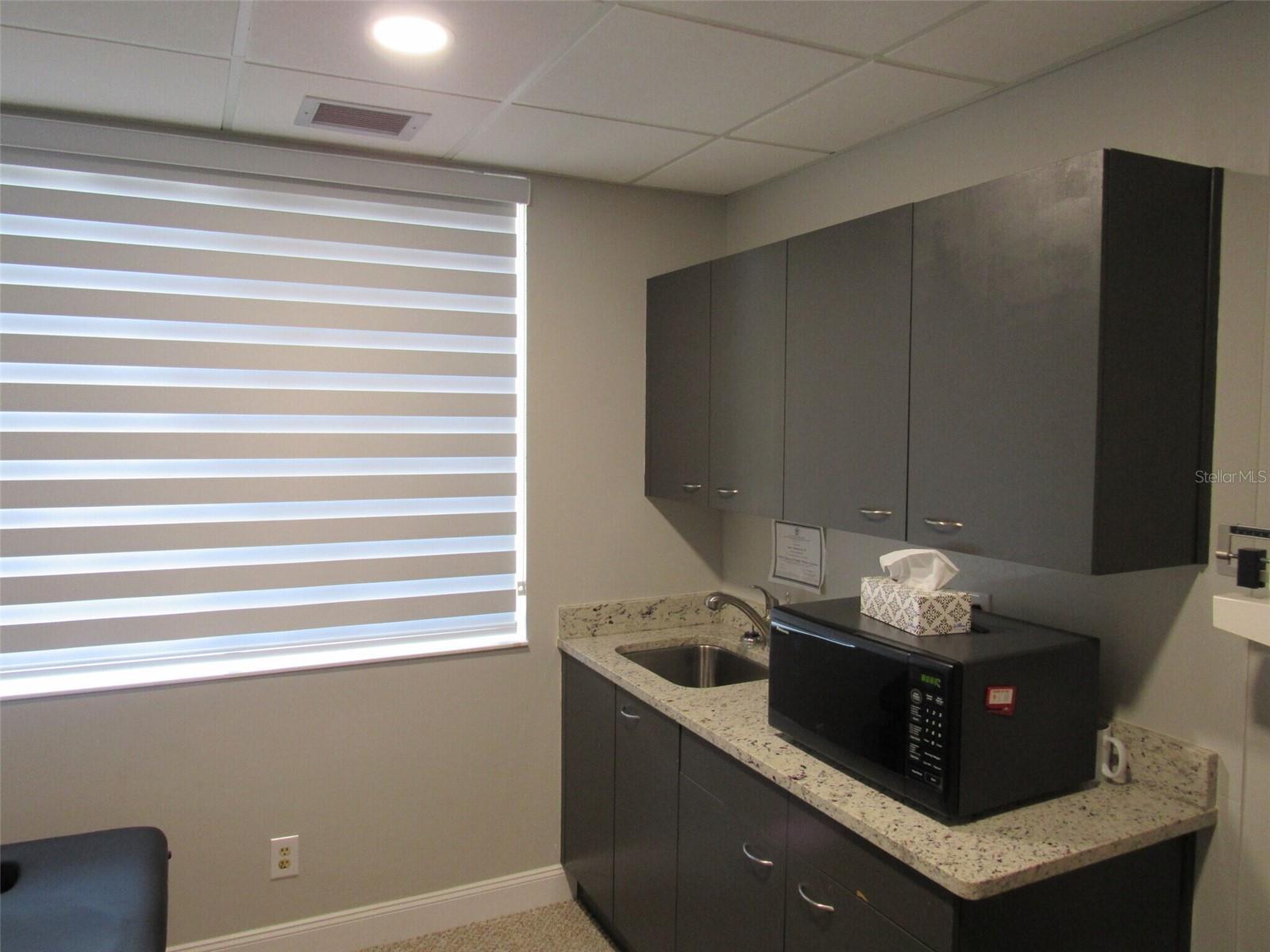 Image 13 of 25 For 595 Granada Boulevard 70