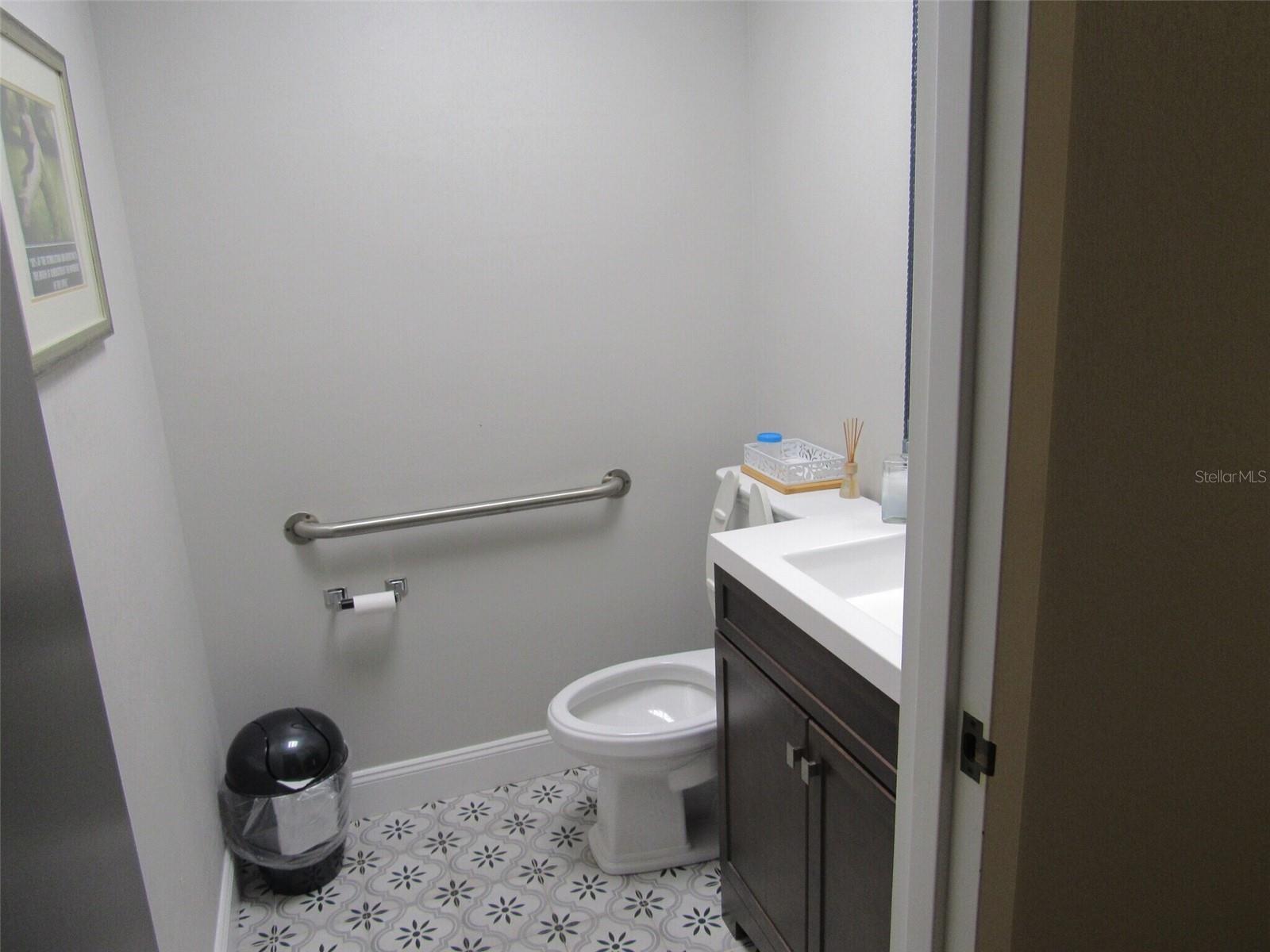 Image 22 of 25 For 595 Granada Boulevard 70