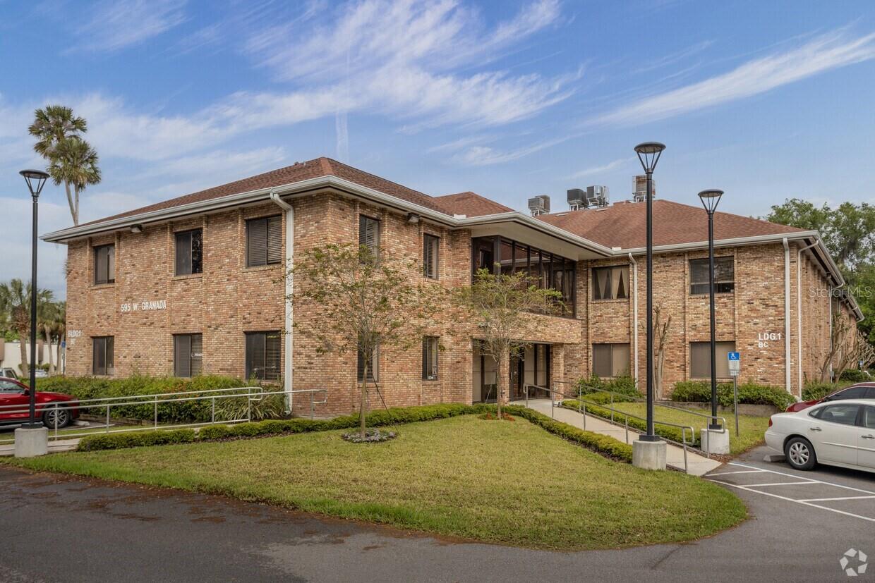 Image 5 of 25 For 595 Granada Boulevard 70