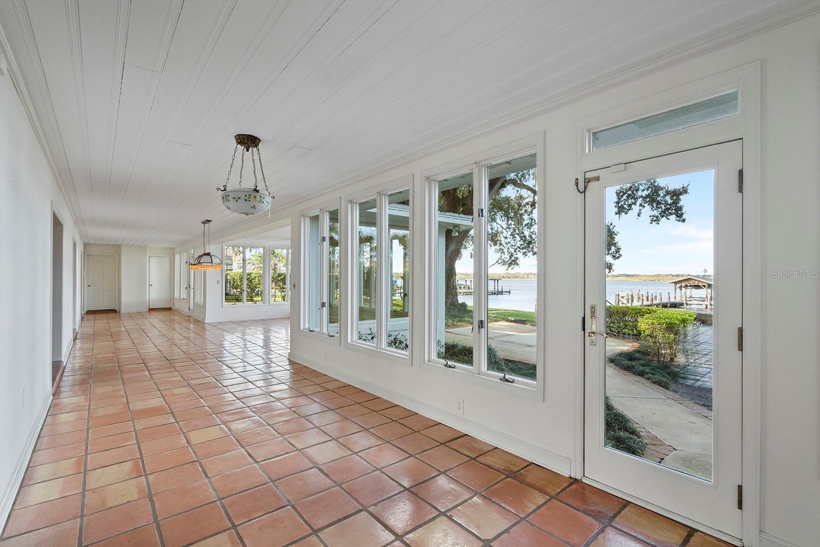 Image 10 of 31 For 3519 Cullen Lake Shore Drive