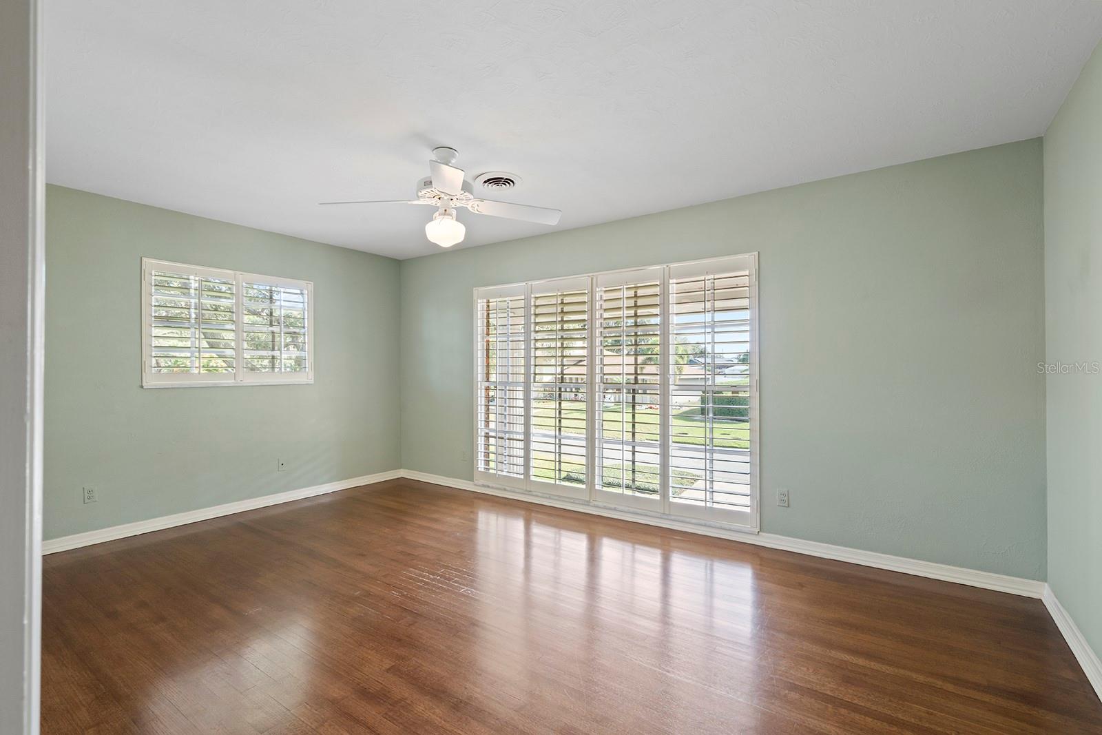 Image 21 of 31 For 3519 Cullen Lake Shore Drive