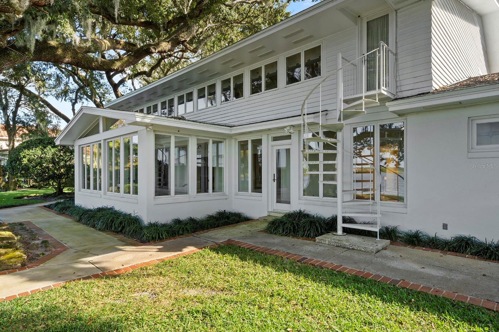 Image 25 of 31 For 3519 Cullen Lake Shore Drive