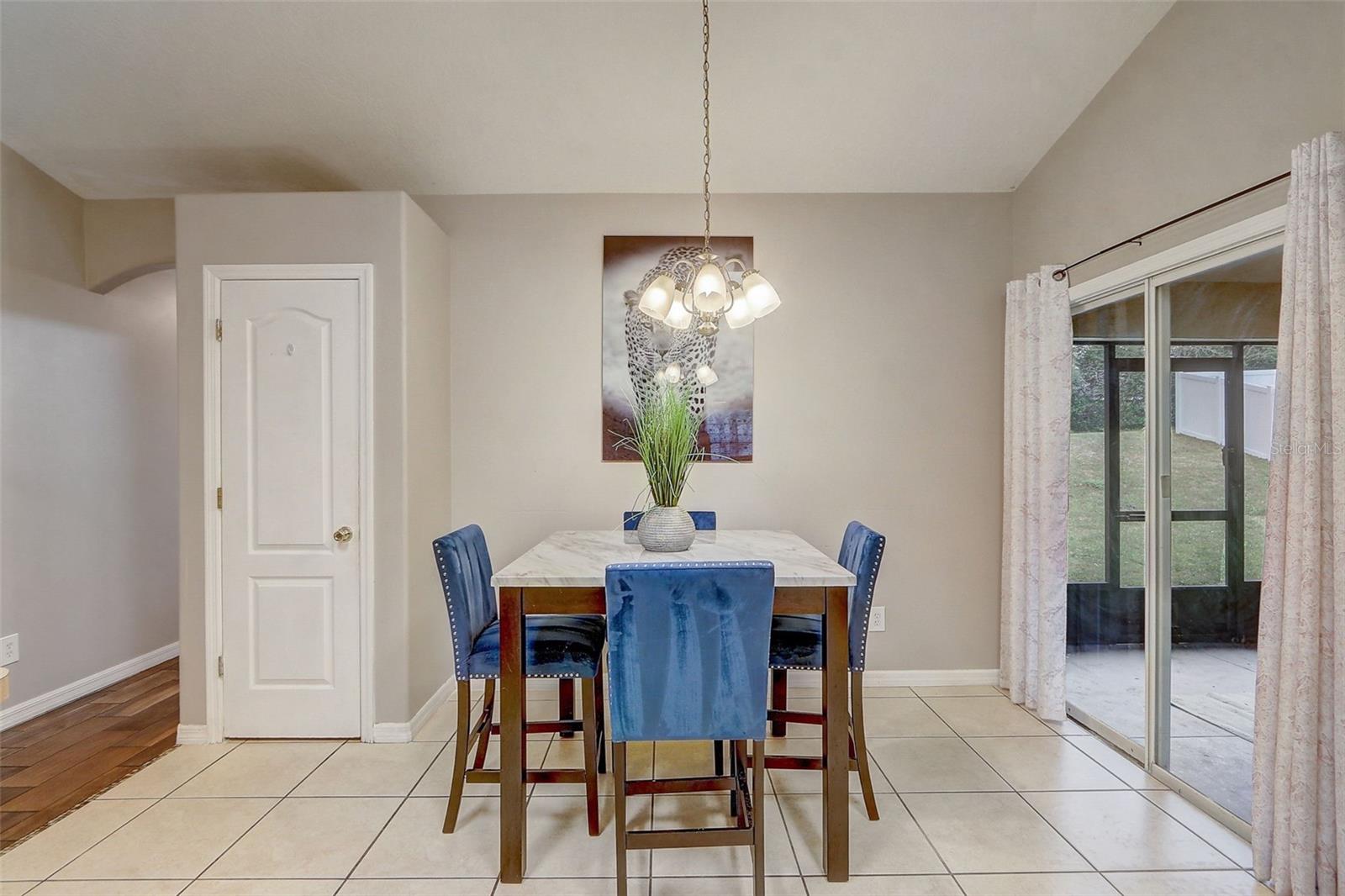 Image 18 of 45 For 129 Compass Rose Dr Brook