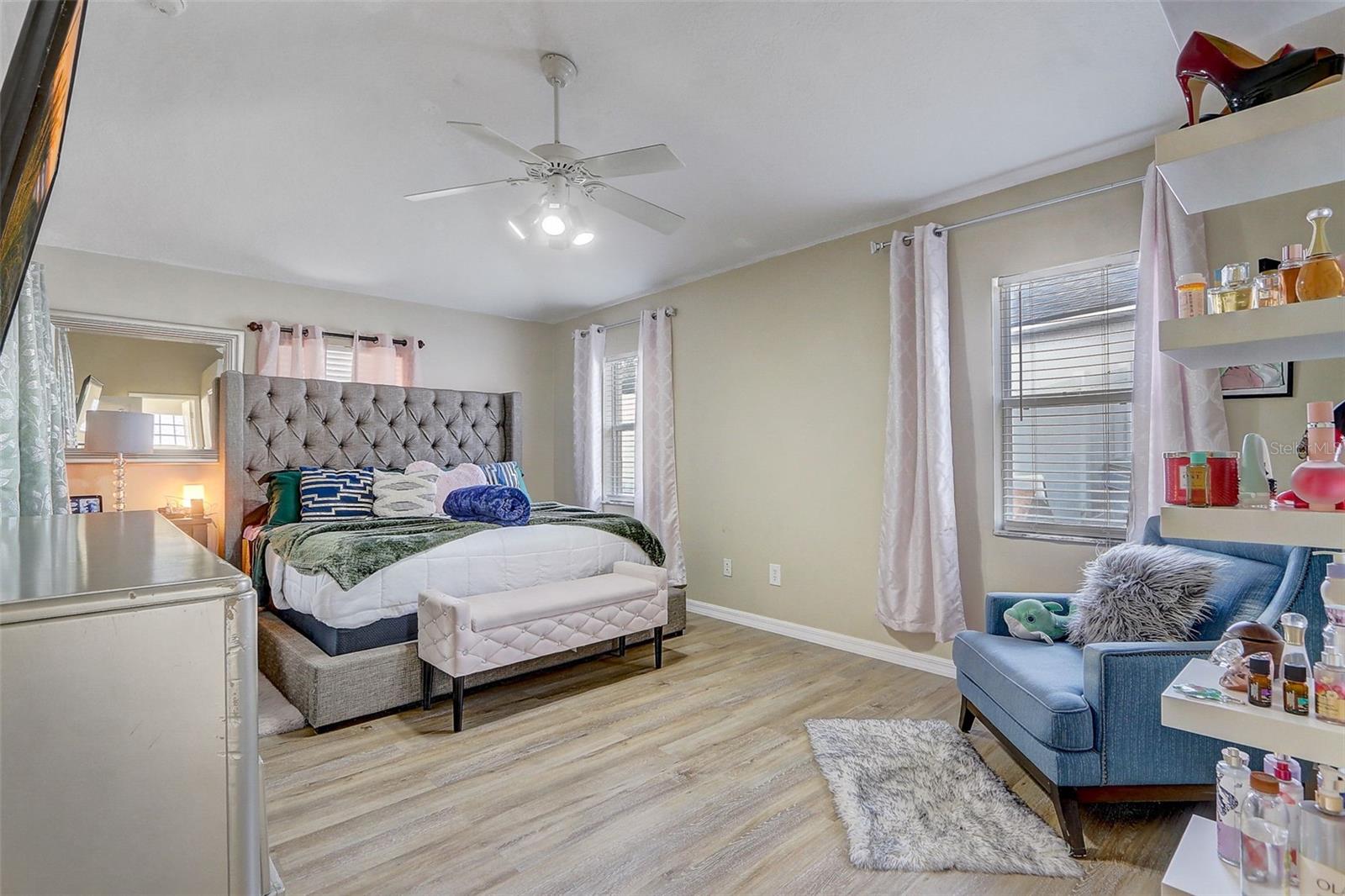 Image 23 of 45 For 129 Compass Rose Dr Brook