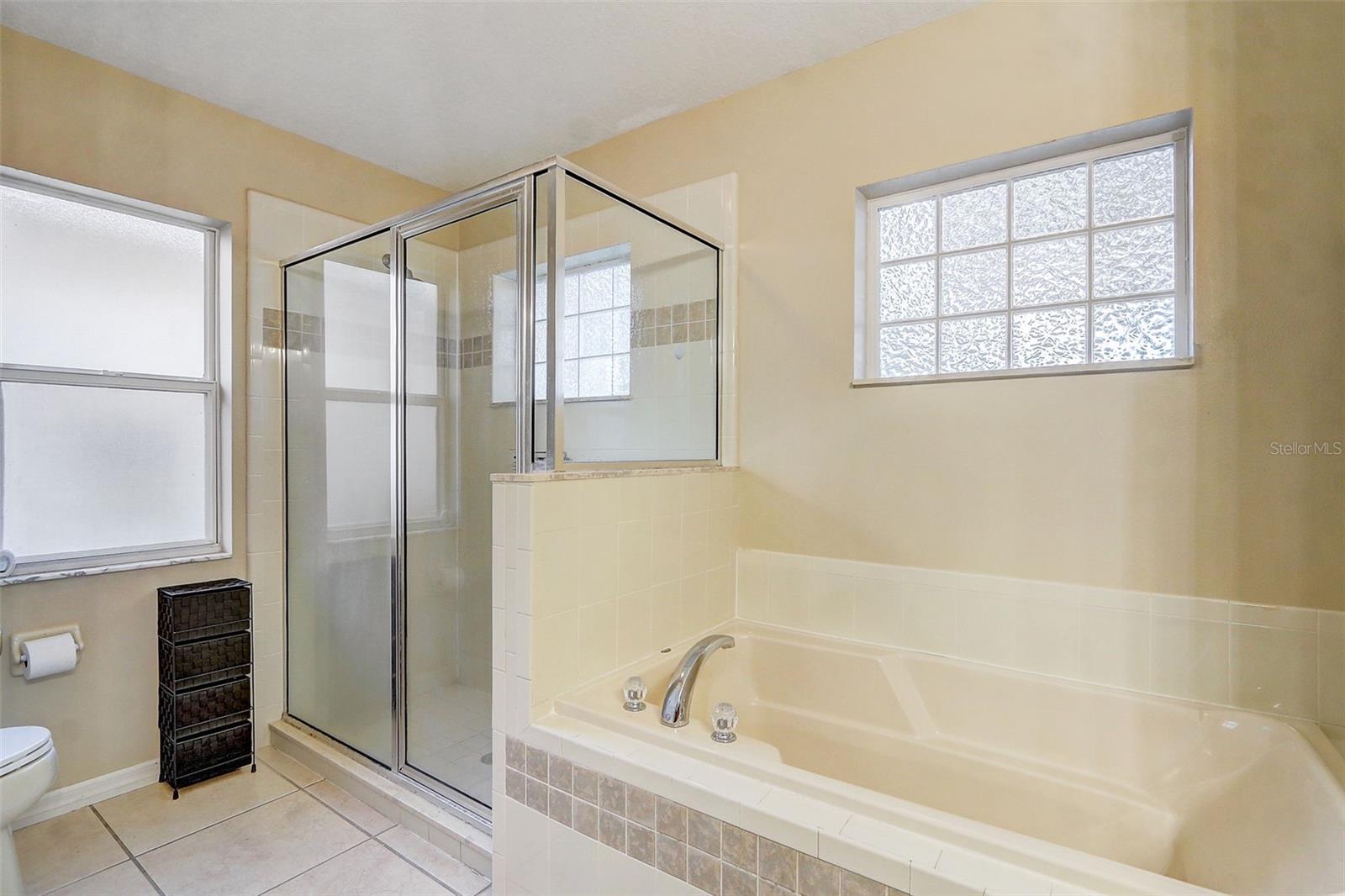 Image 27 of 45 For 129 Compass Rose Dr Brook