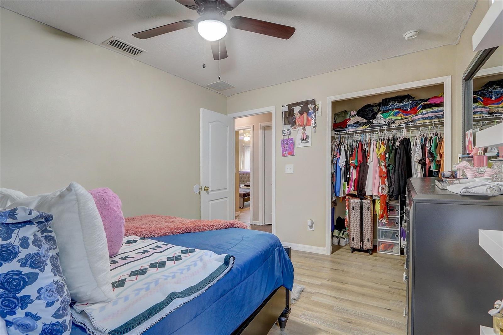 Image 30 of 45 For 129 Compass Rose Dr Brook