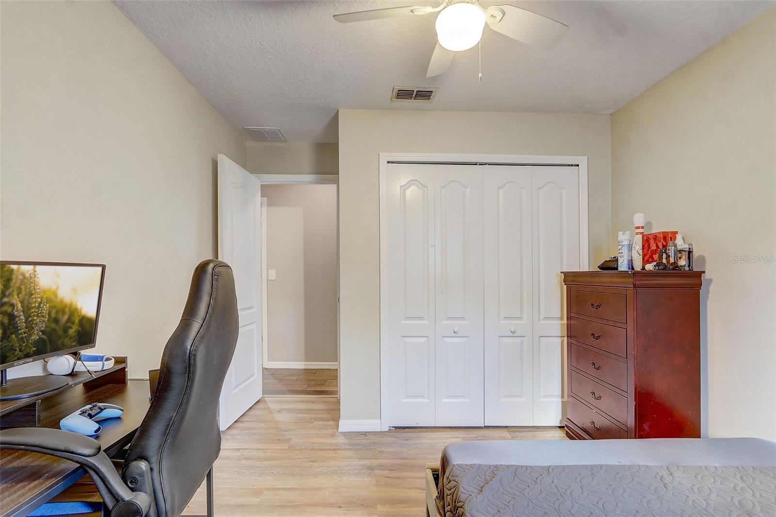 Image 34 of 45 For 129 Compass Rose Dr Brook