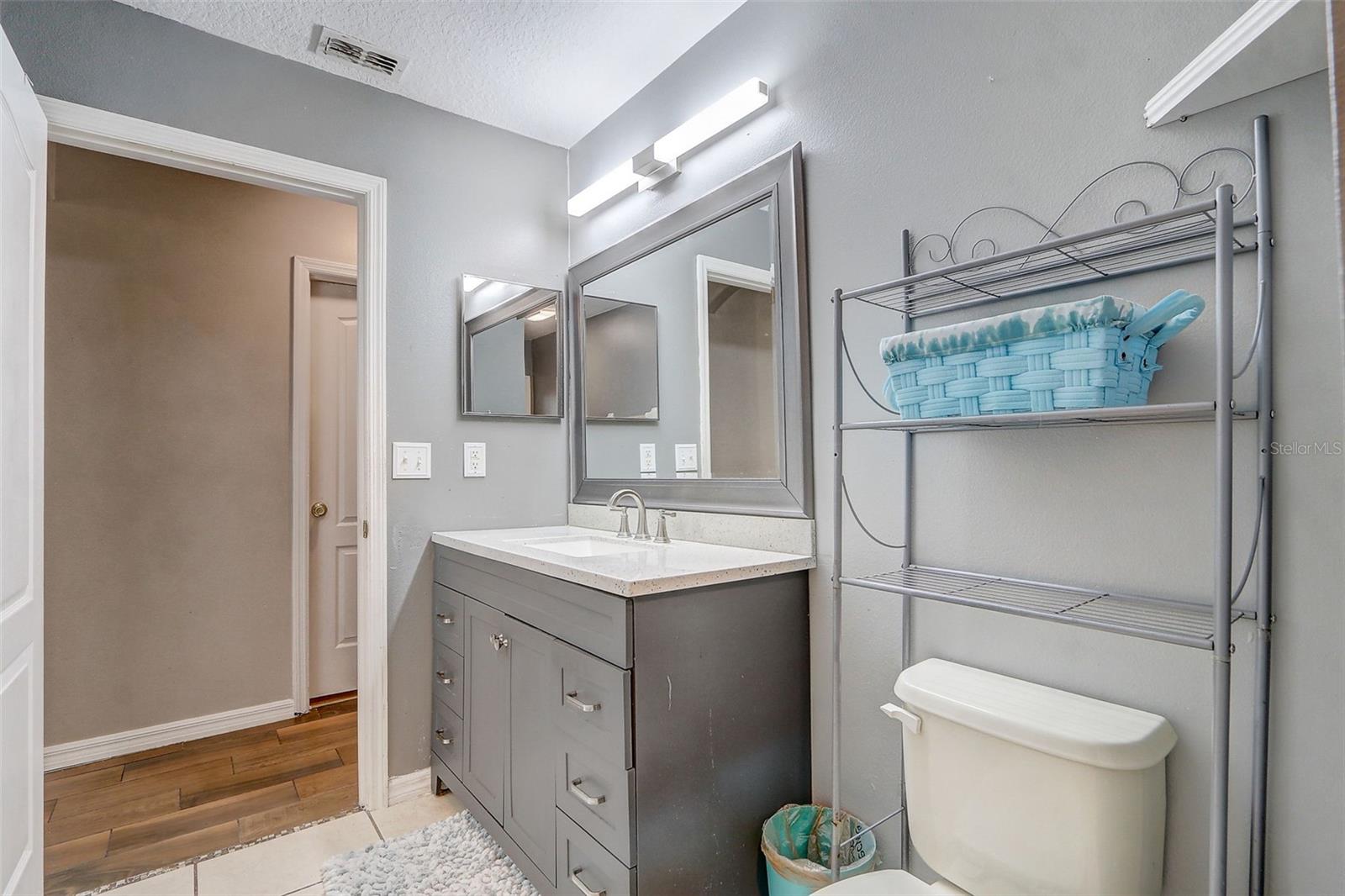 Image 36 of 45 For 129 Compass Rose Dr Brook