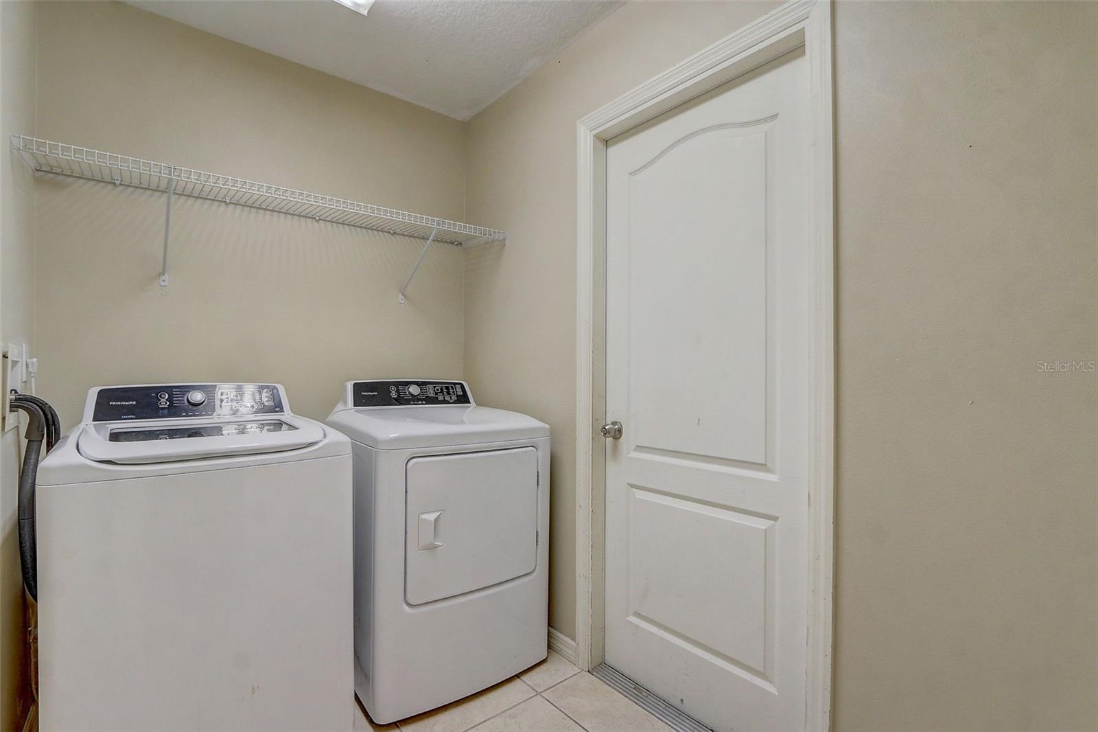 Image 38 of 45 For 129 Compass Rose Dr Brook