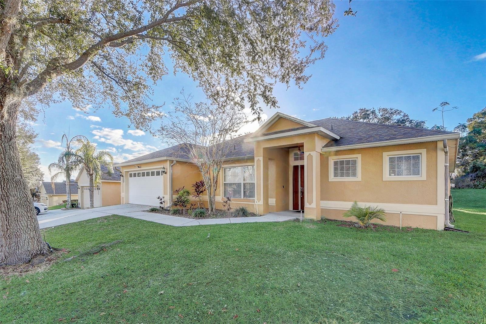 Image 4 of 45 For 129 Compass Rose Dr Brook