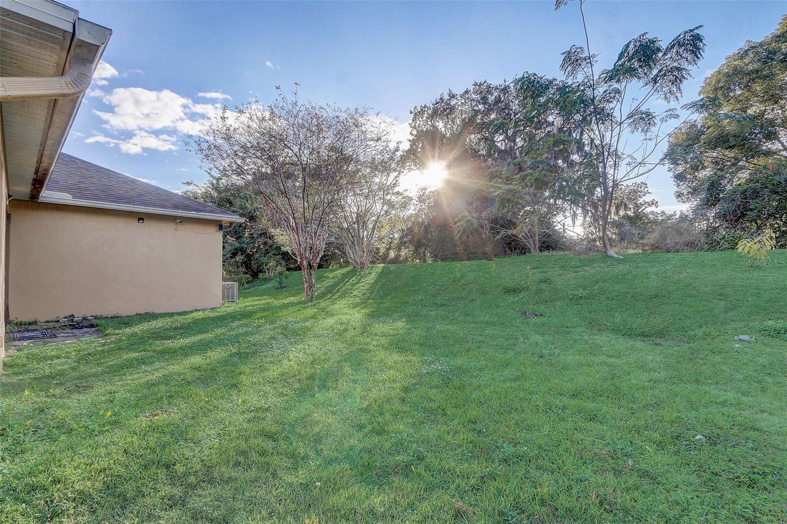 Image 42 of 45 For 129 Compass Rose Dr Brook